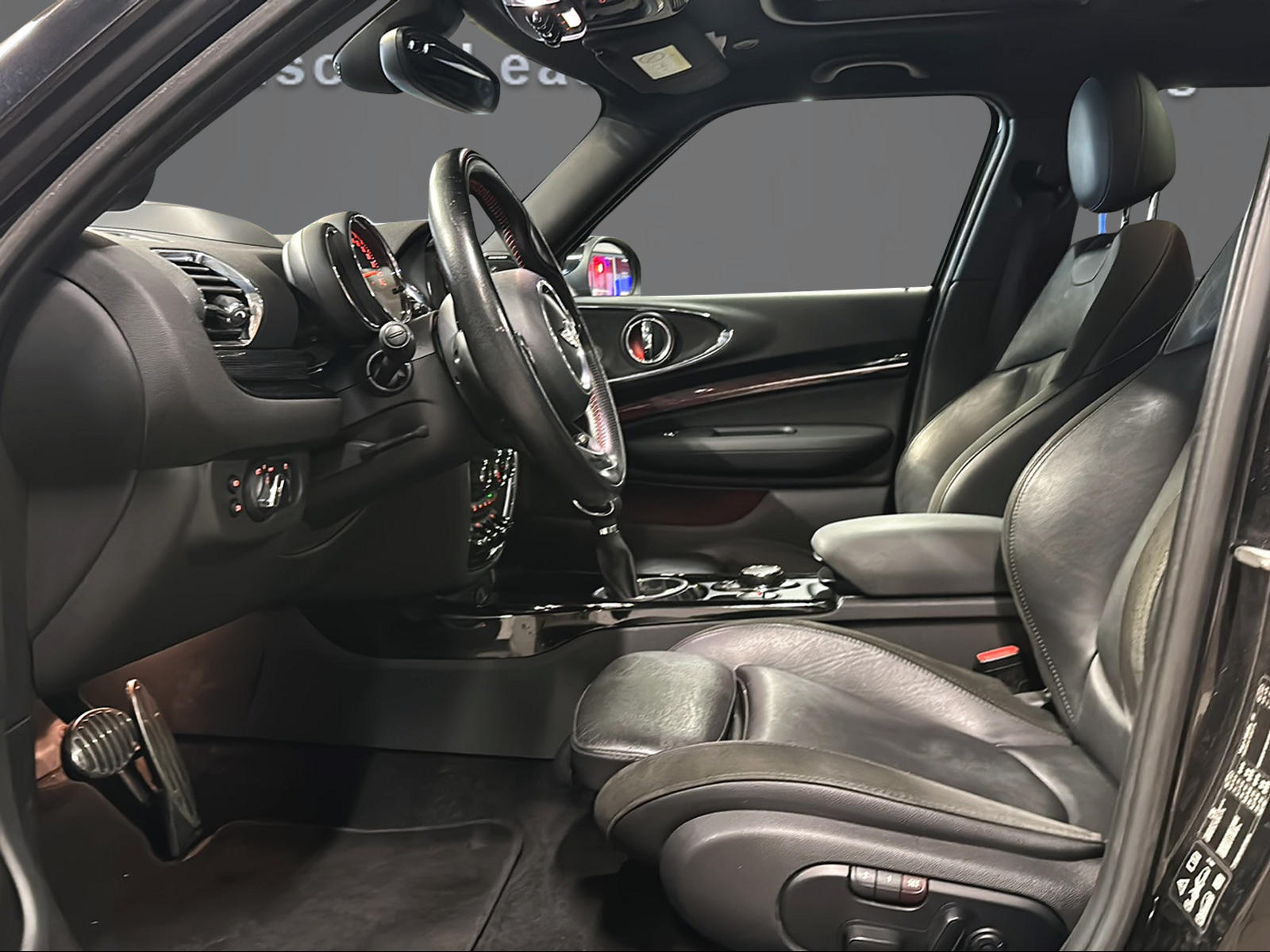 MINI Clubman Cooper S ALL4 Steptronic-image-8