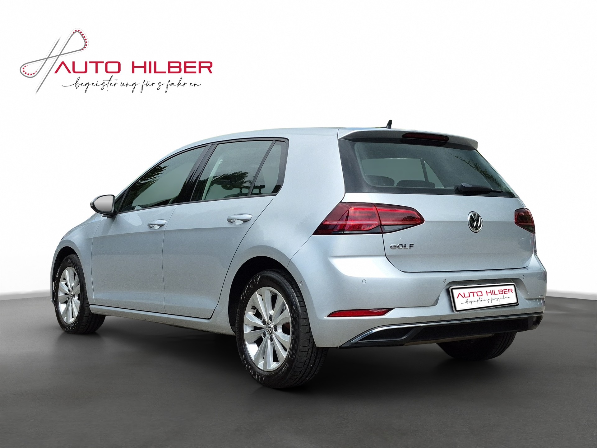 VW Golf 1.5 TSI EVO Comfortline DSG *Carplay*-image-3