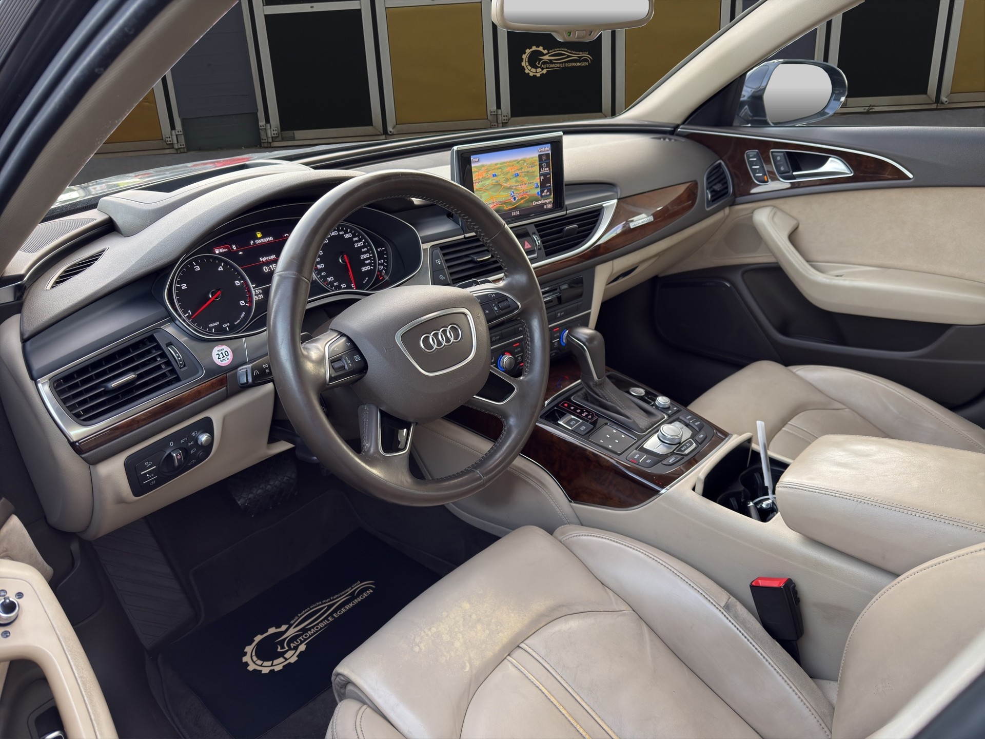 AUDI A6 3.0 V6 TDI 320 quattro-image-8