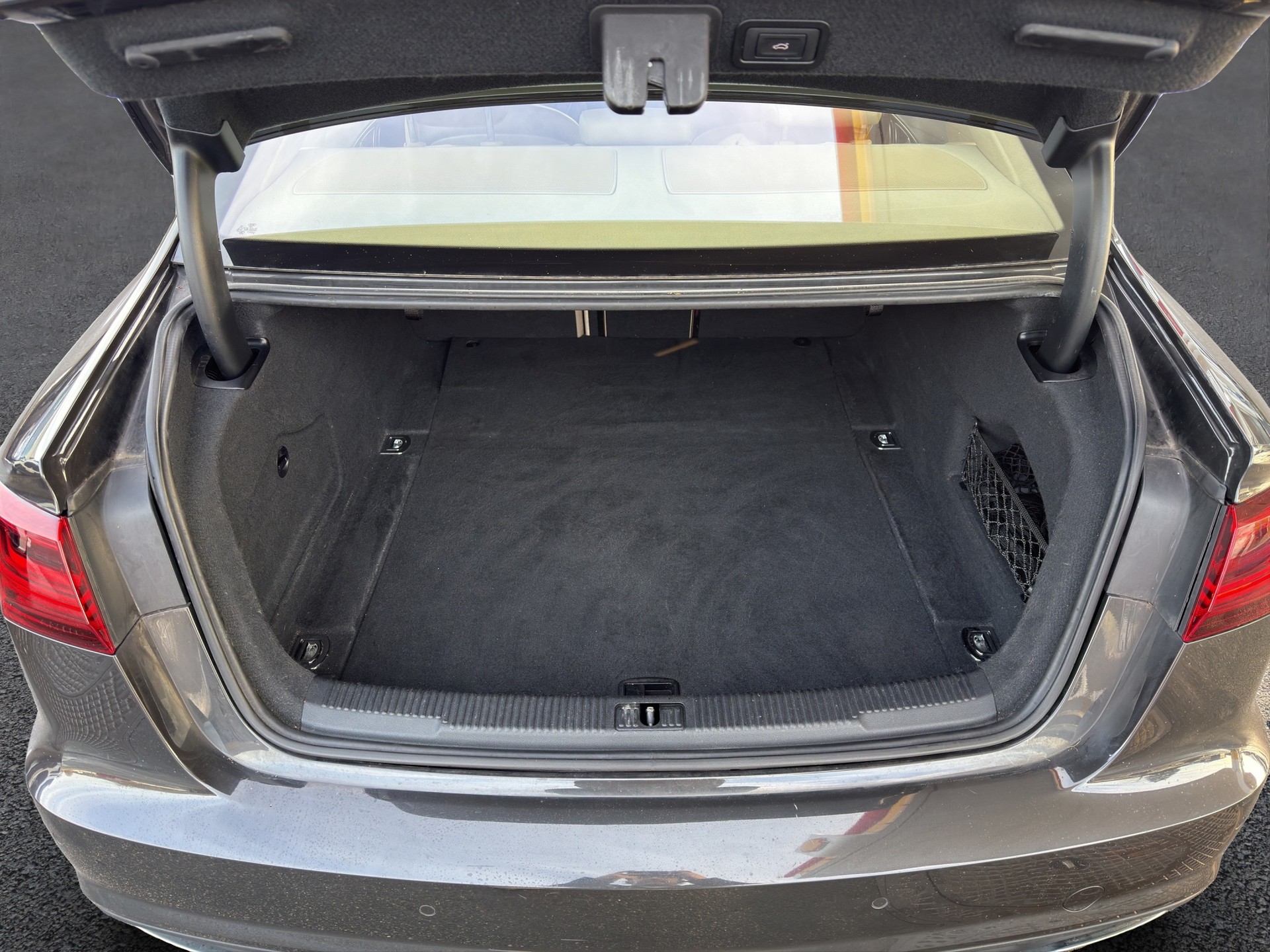 AUDI A6 3.0 V6 TDI 320 quattro-image-14