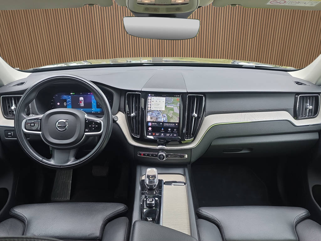 VOLVO XC60 2.0 B4 MH Diesel Inscription AWD-image-17