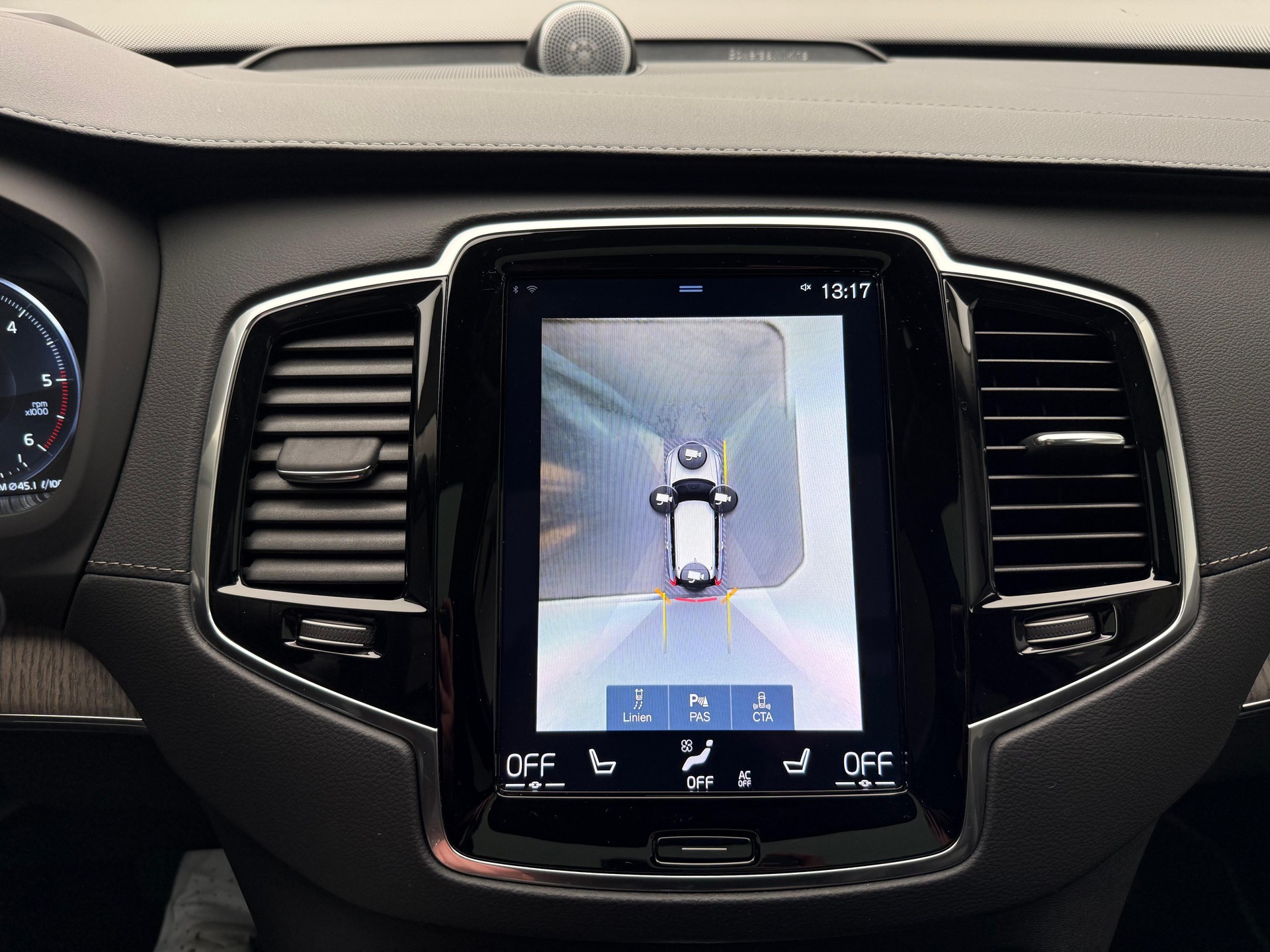 VOLVO XC90 2.0 B5 MH Inscription 7P. AWD-image-12
