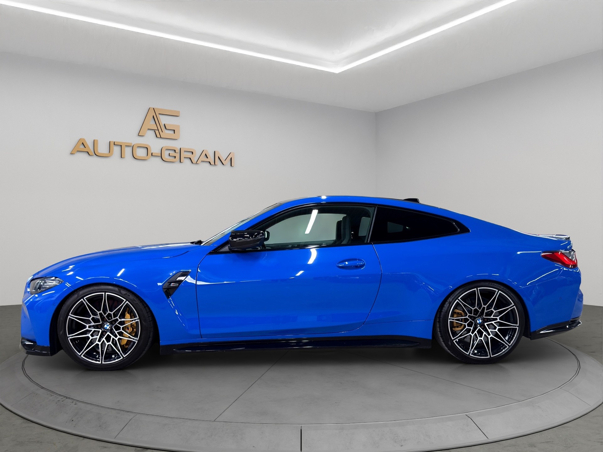 BMW M4 Coupé Competition M xDrive-showroom-element-1