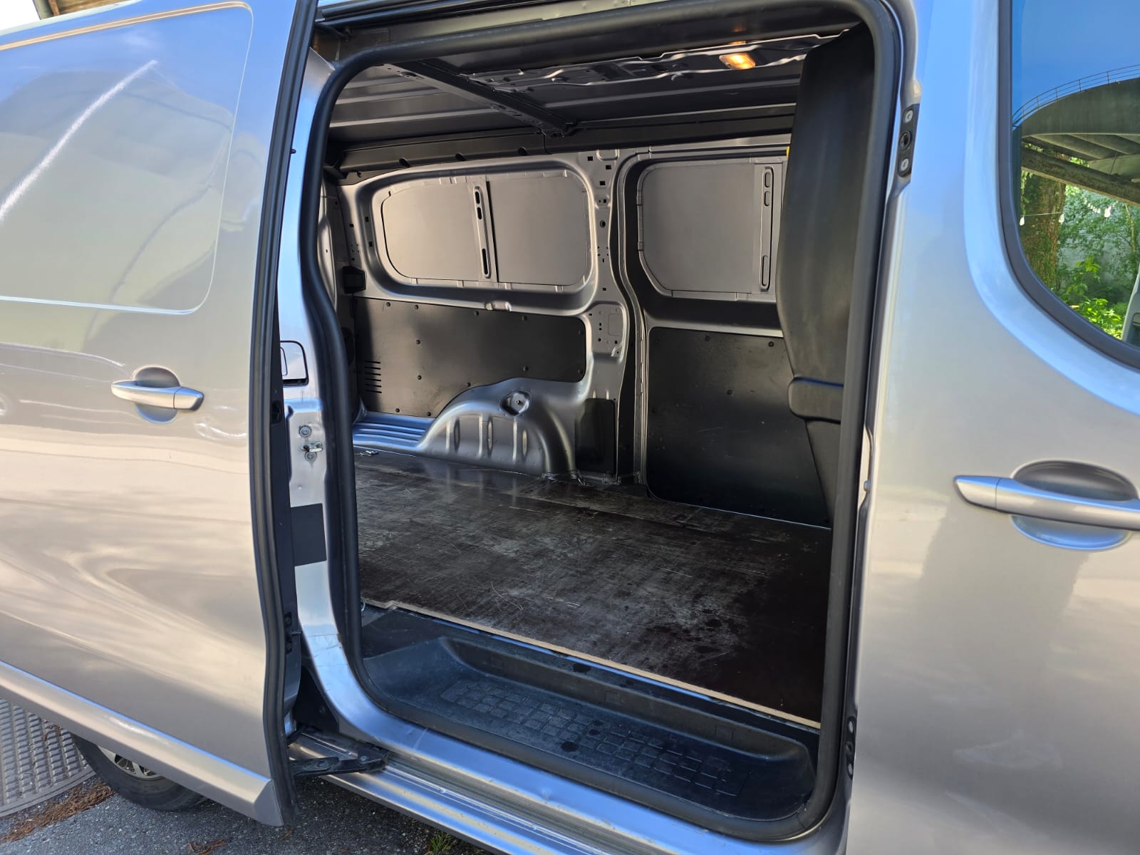 CITROEN Citroen Jumpy 177PS AT 2.0 Blue-HDi Driver XL-image-14