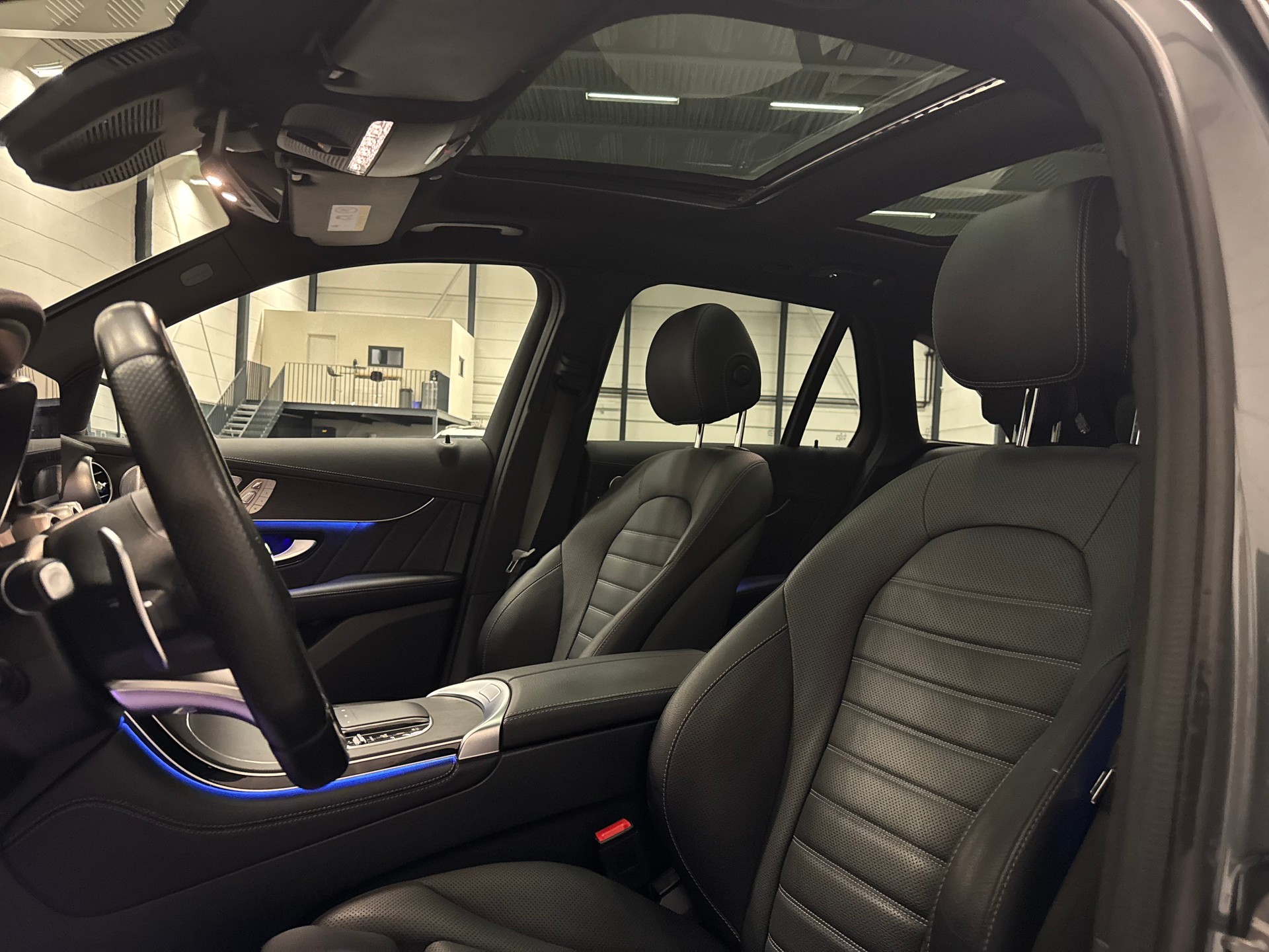 MERCEDES-BENZ GLC 43 AMG 4Matic 9G-Tronic-image-18