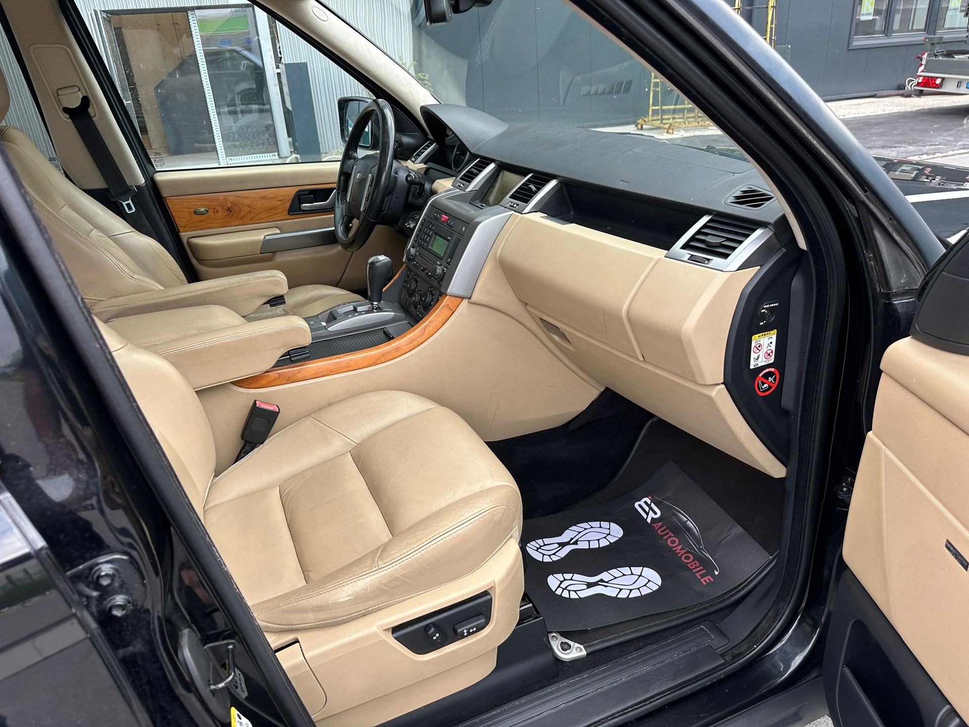 LAND ROVER Range Rover Sport 3.6 Td8 HSE Automatic-image-10