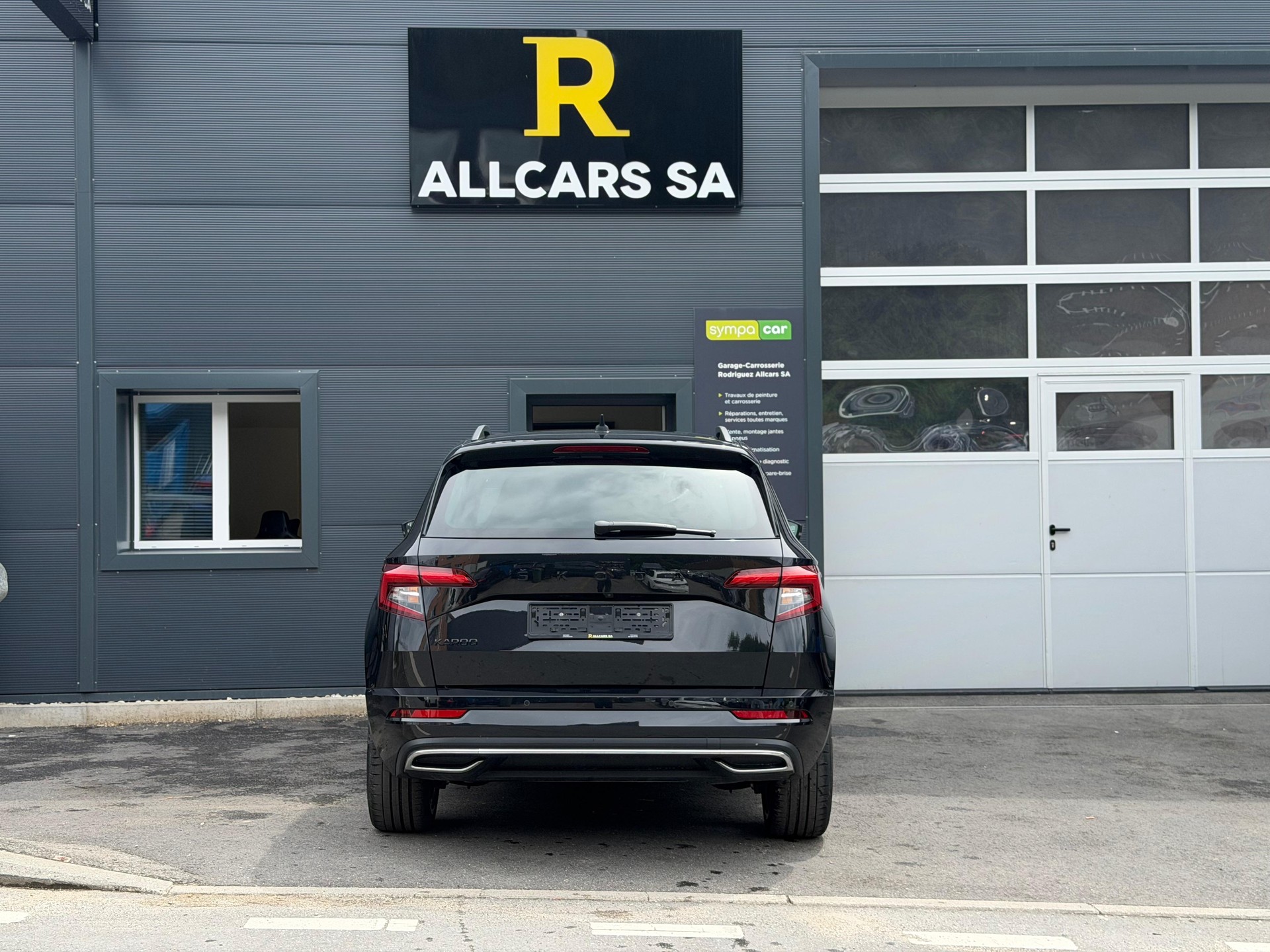 SKODA Karoq 1.5 TSI ACT SportLine DSG-image-4