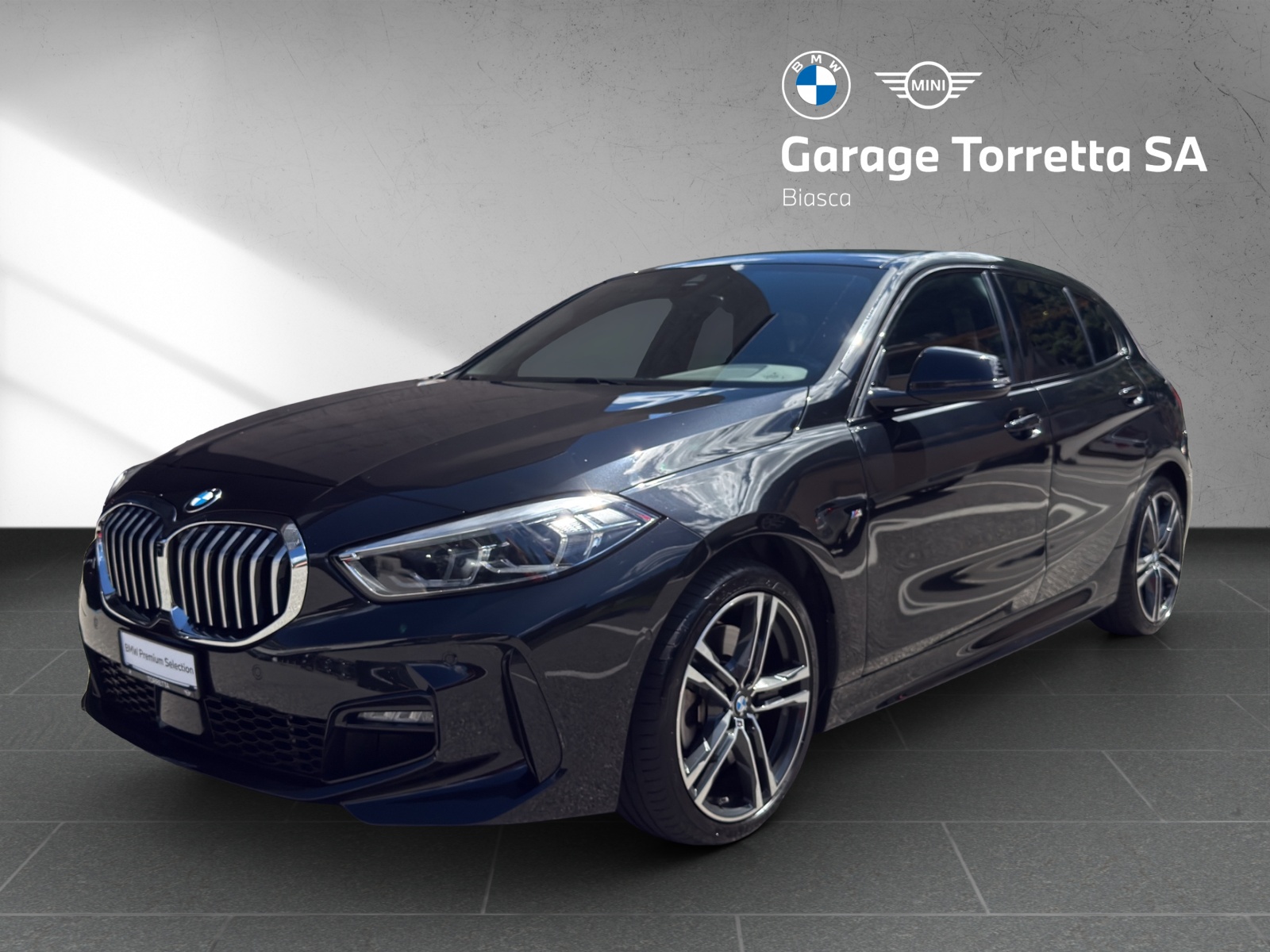 BMW 120d xDrive Steptronic M Sport-image-0