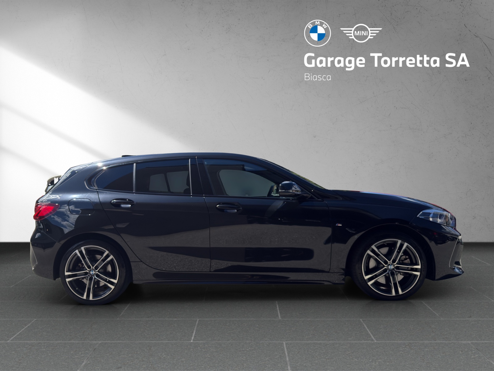 BMW 120d xDrive Steptronic M Sport-image-5