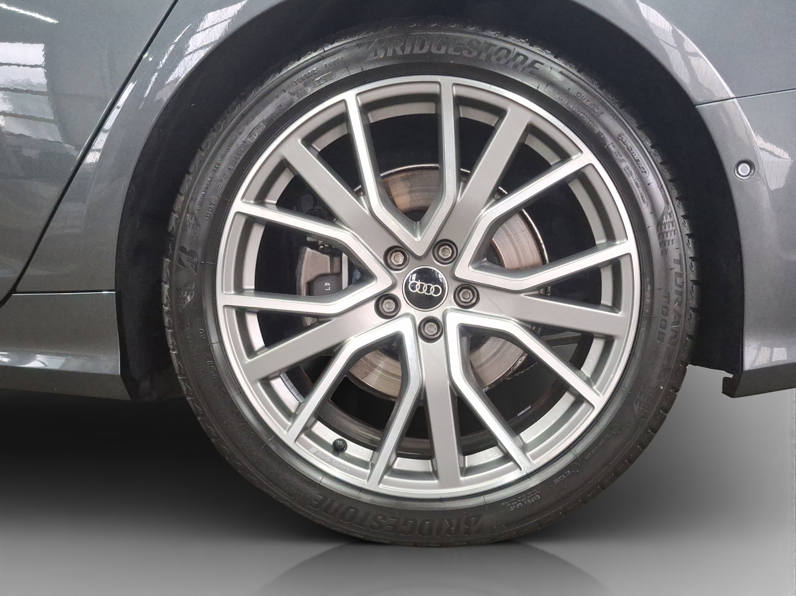 AUDI A6 Avant 45 TFSI Sport S-tronic quattro-image-13