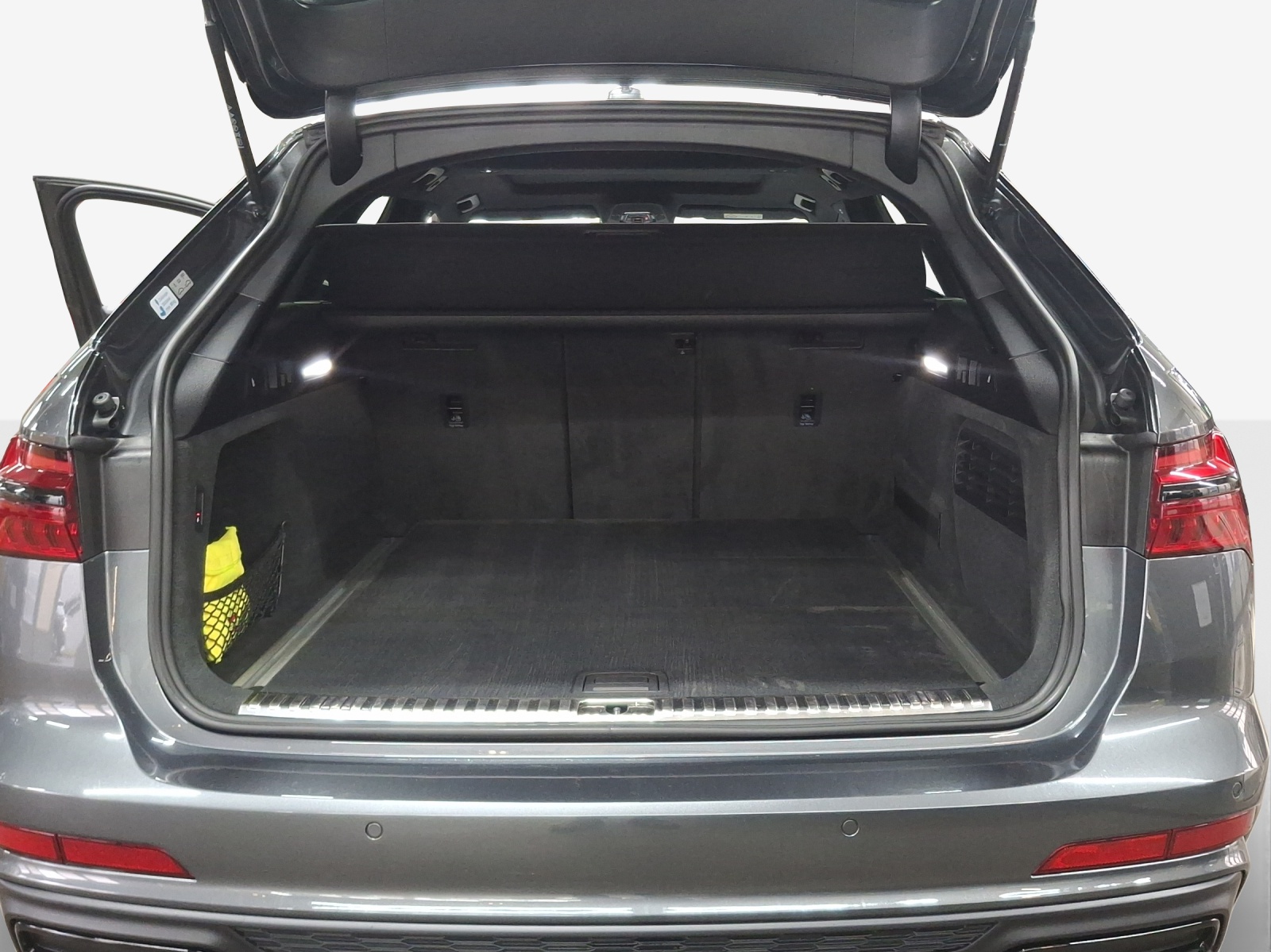 AUDI A6 Avant 45 TFSI Sport S-tronic quattro-image-12