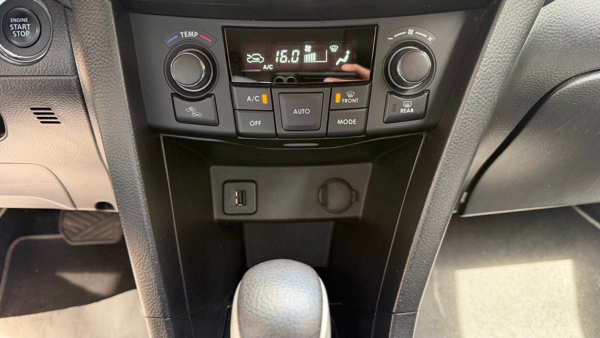 SUZUKI Swift 1.2i 16V Sergio Cellano Automatic-image-12