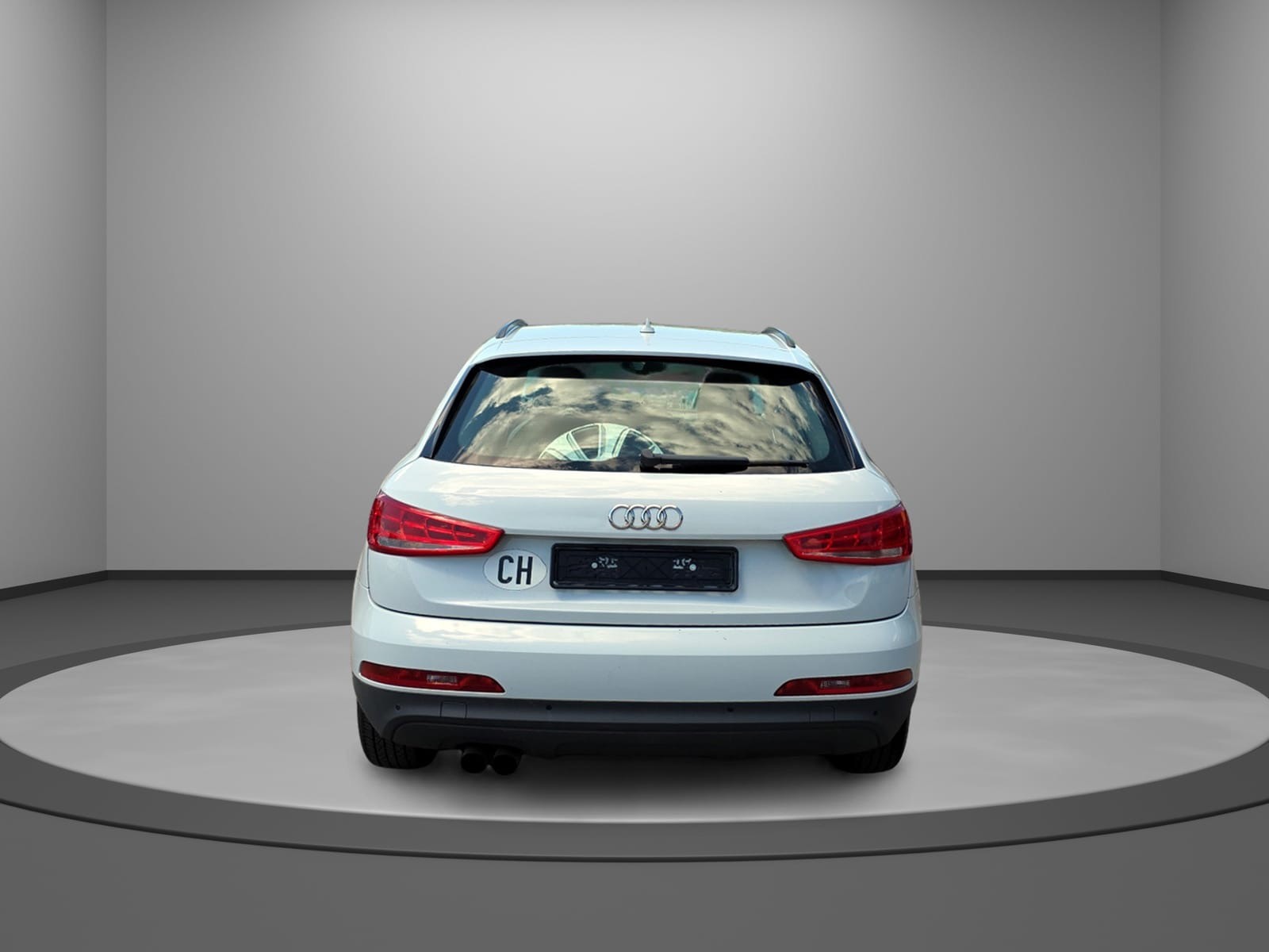 AUDI Q3 2.0 TDI quattro-image-3