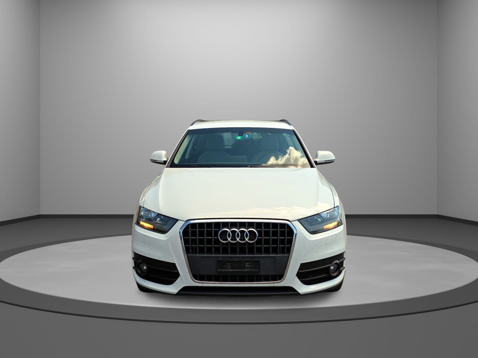 AUDI Q3 2.0 TDI quattro-image-0