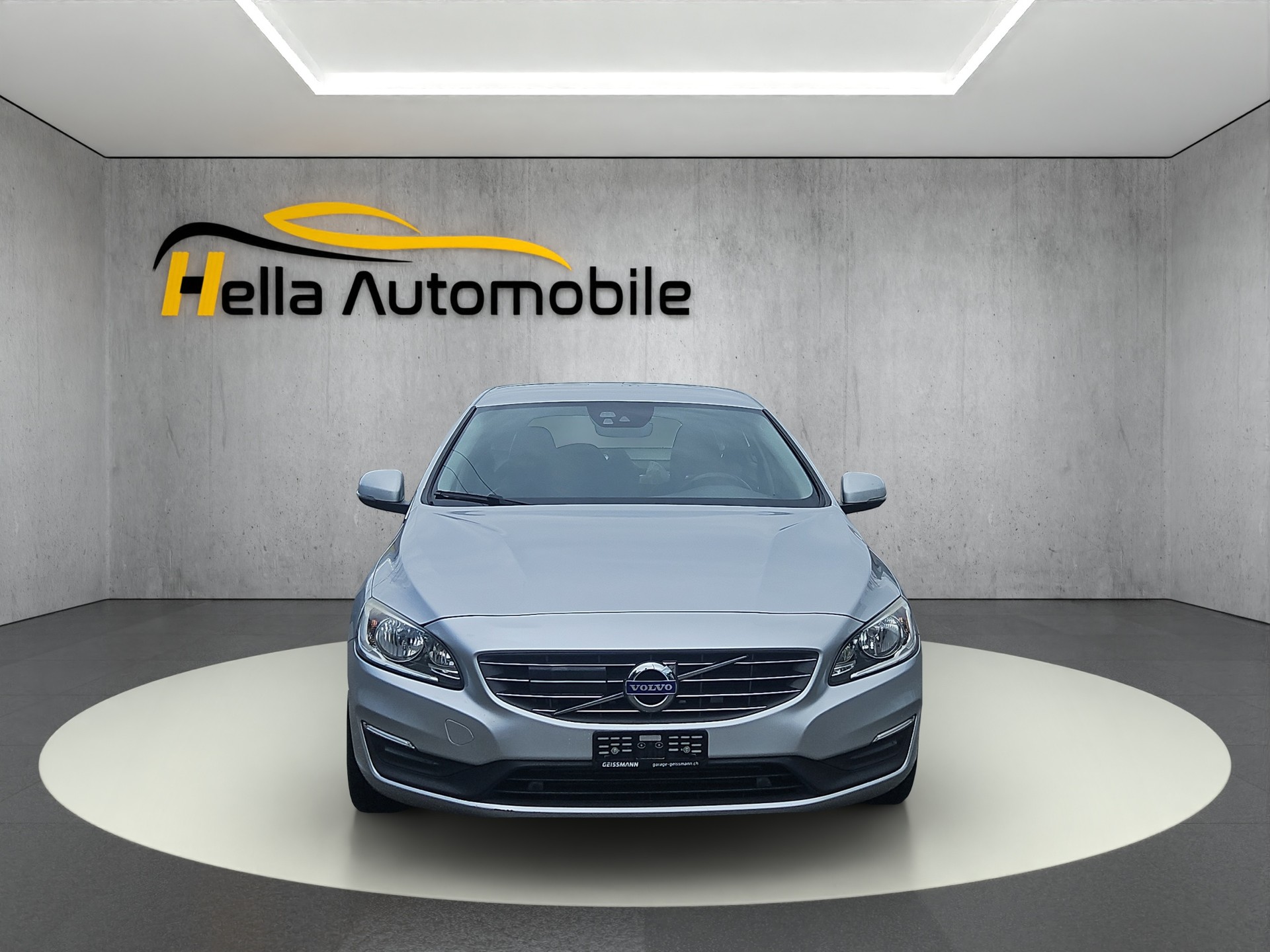 VOLVO V60 D4 Momentum Geartronic-image-6