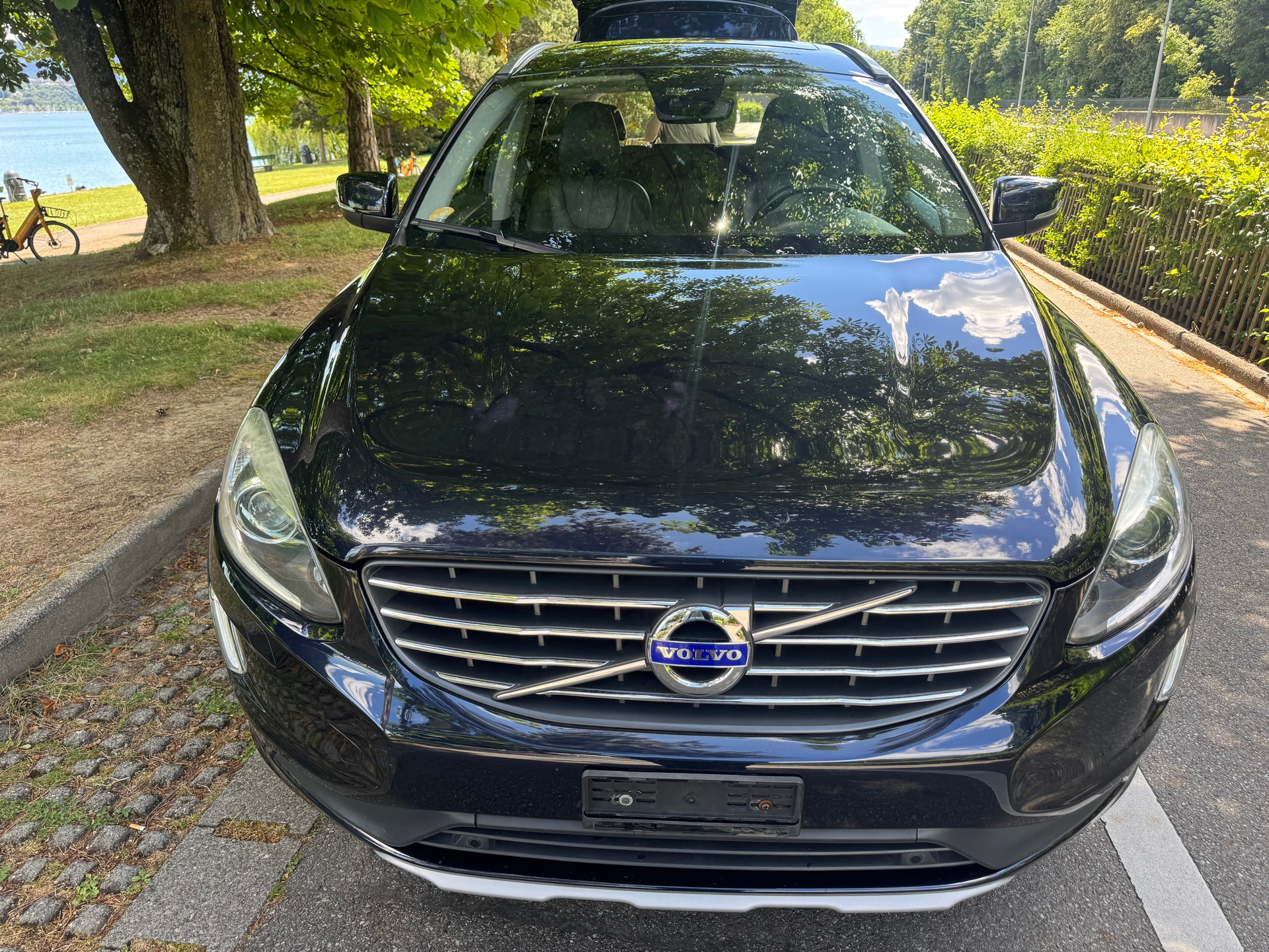 VOLVO XC60 D5 AWD Summum Geartronic-image-1