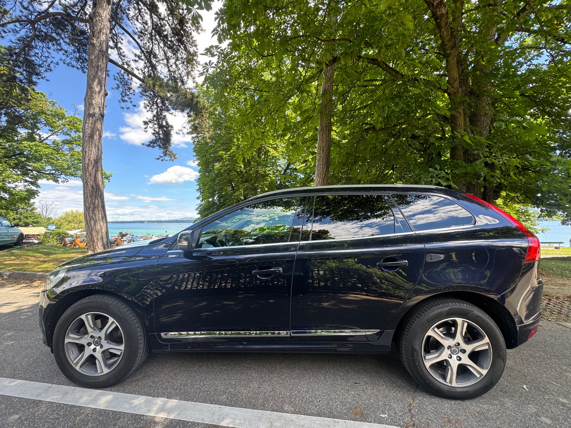 VOLVO XC60 D5 AWD Summum Geartronic-image-9