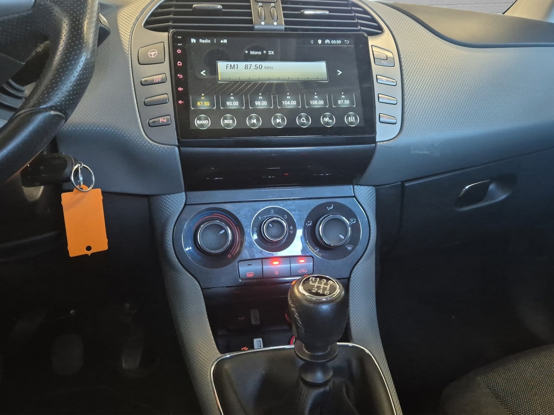 FIAT Bravo 1.4 16V Turbo Street-image-18