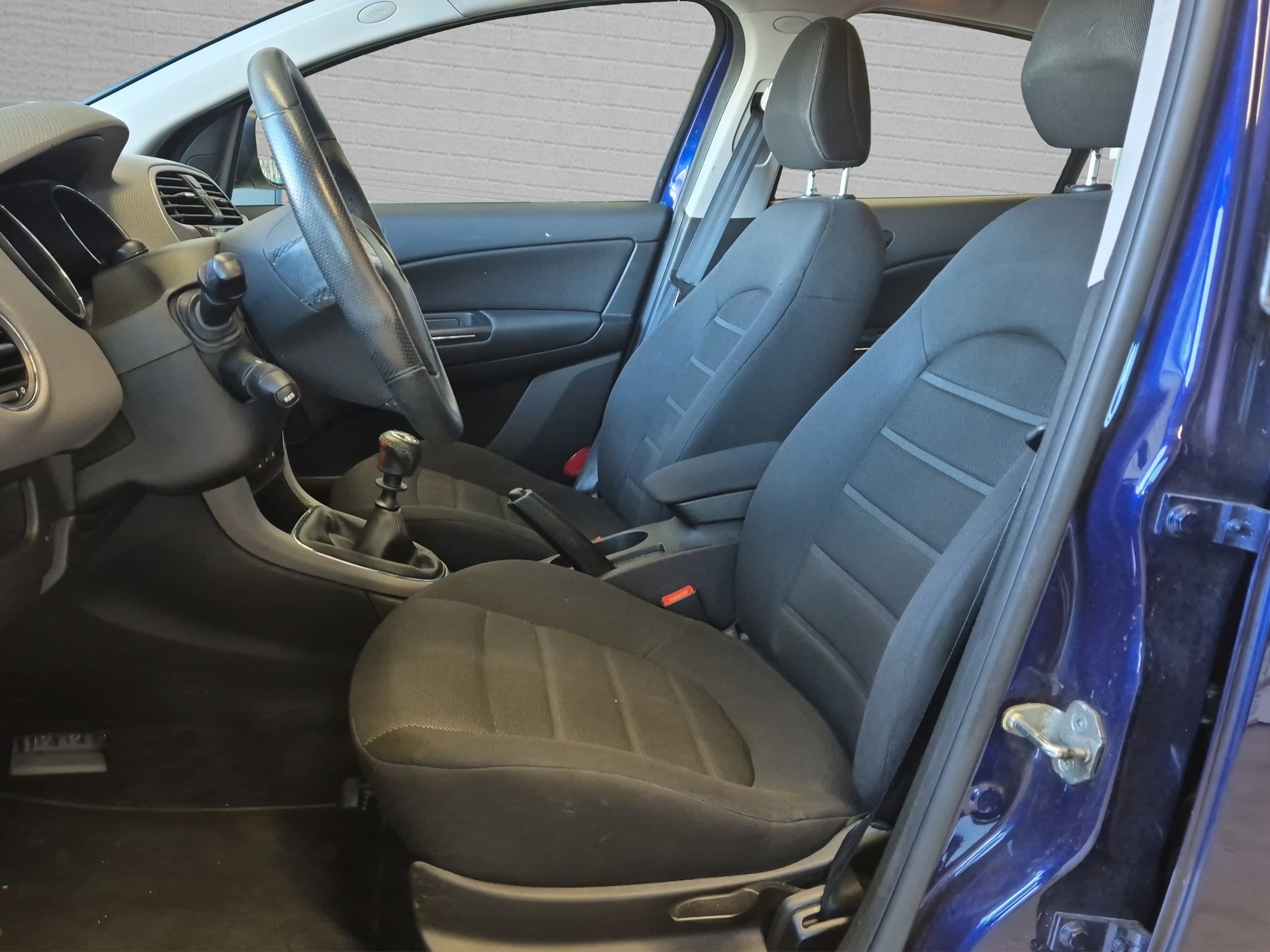 FIAT Bravo 1.4 16V Turbo Street-image-14