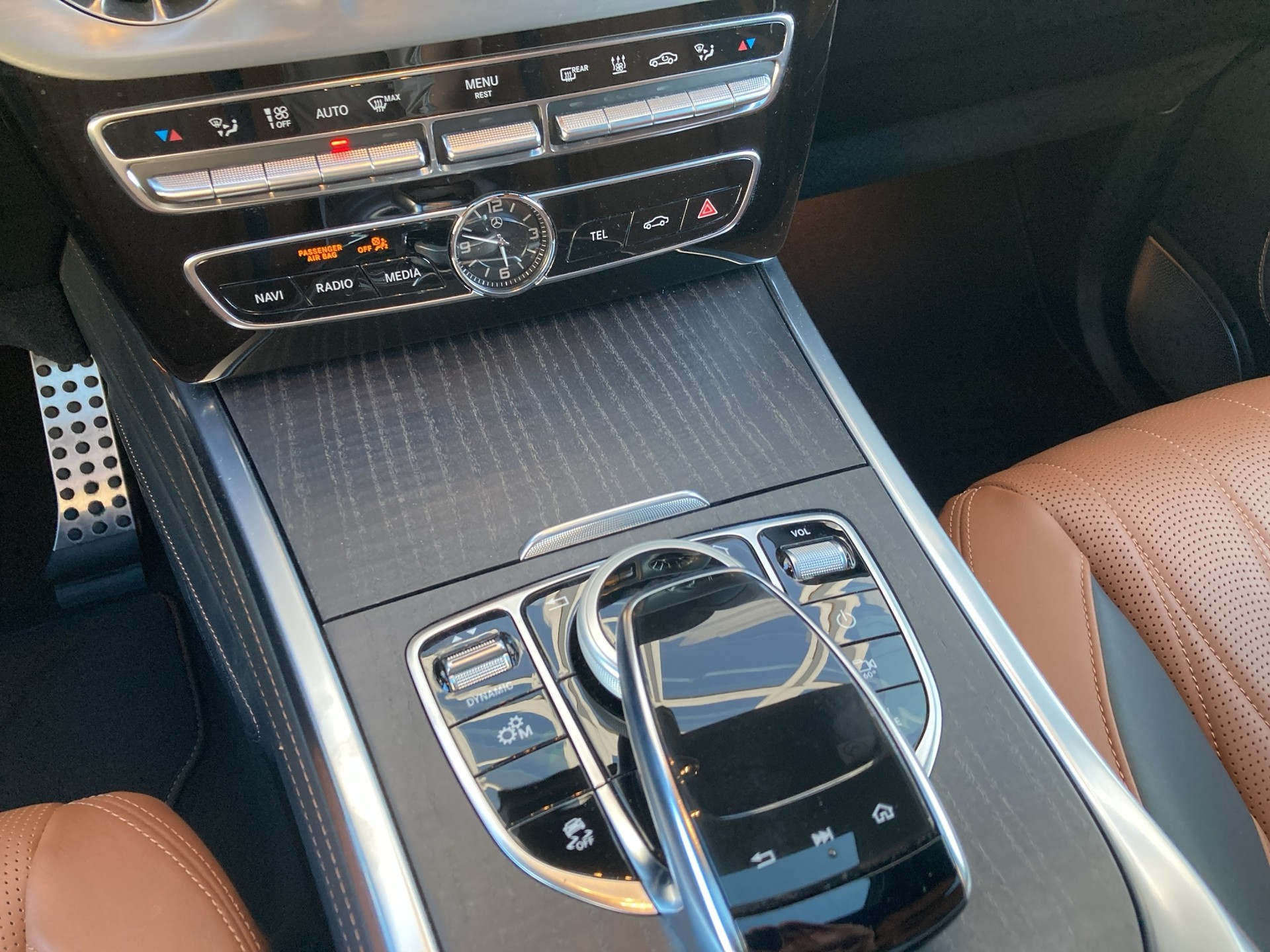 MERCEDES-BENZ G 500 AMG Line-image-14