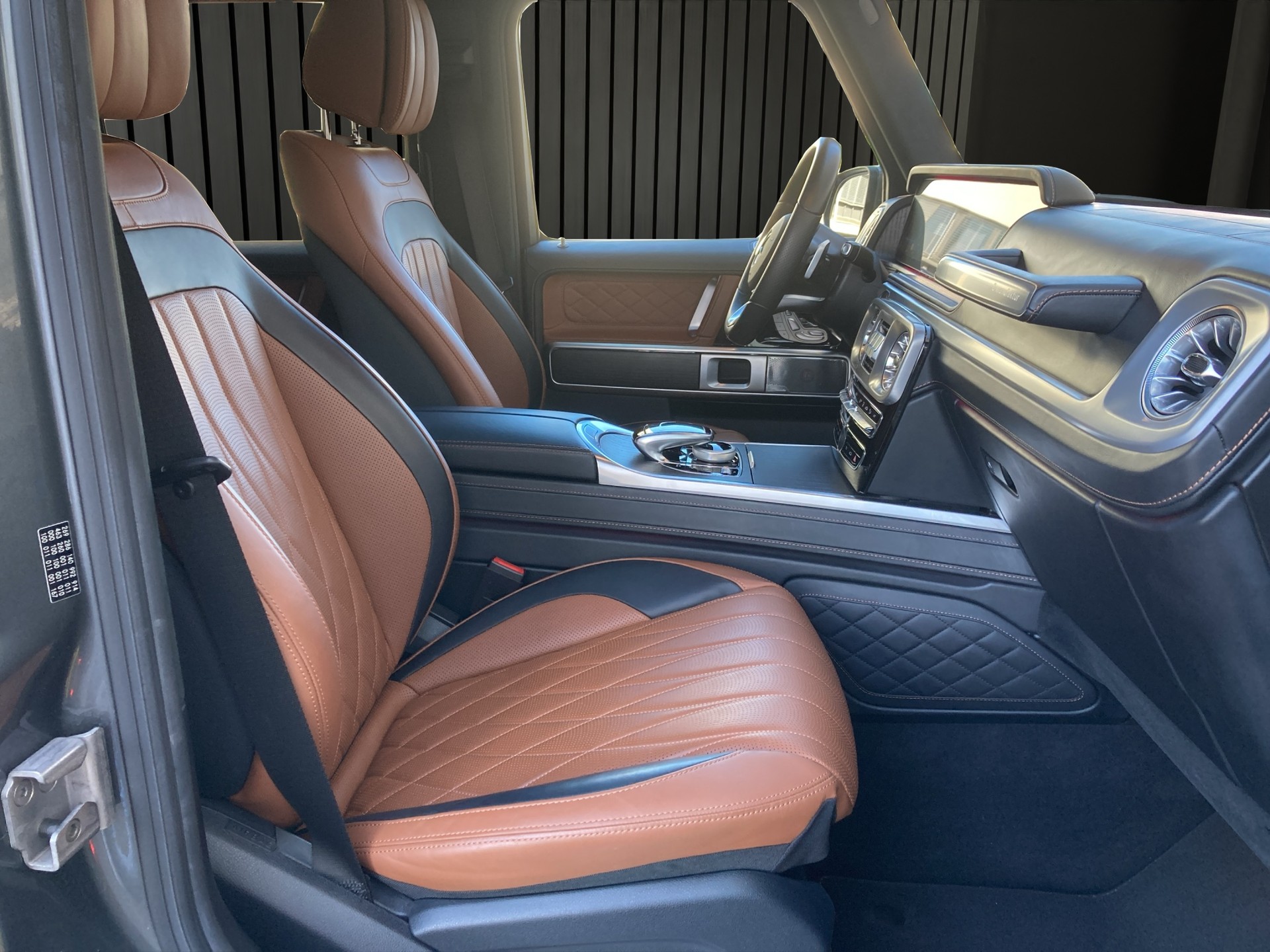 MERCEDES-BENZ G 500 AMG Line-image-15