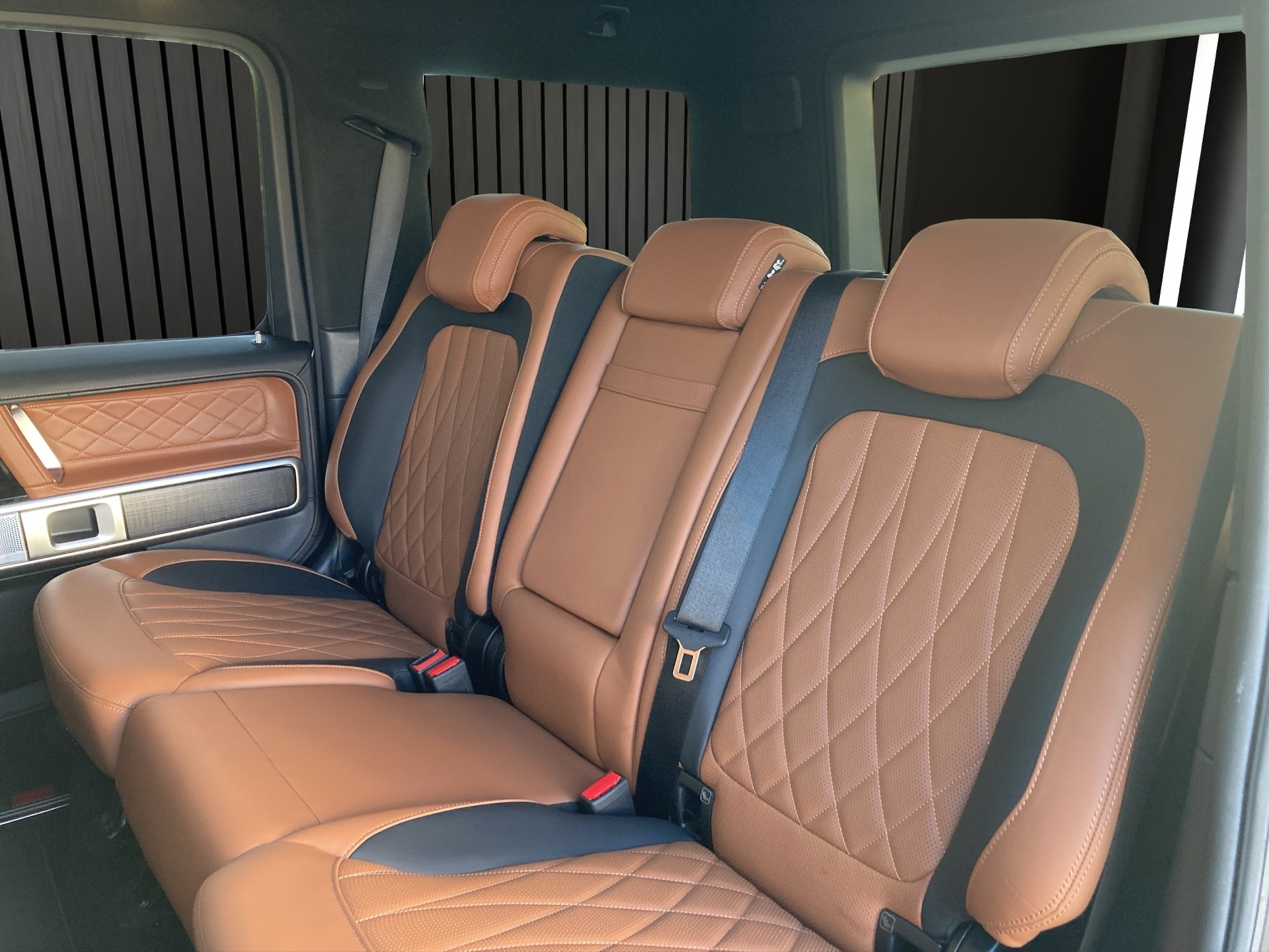 MERCEDES-BENZ G 500 AMG Line-image-11