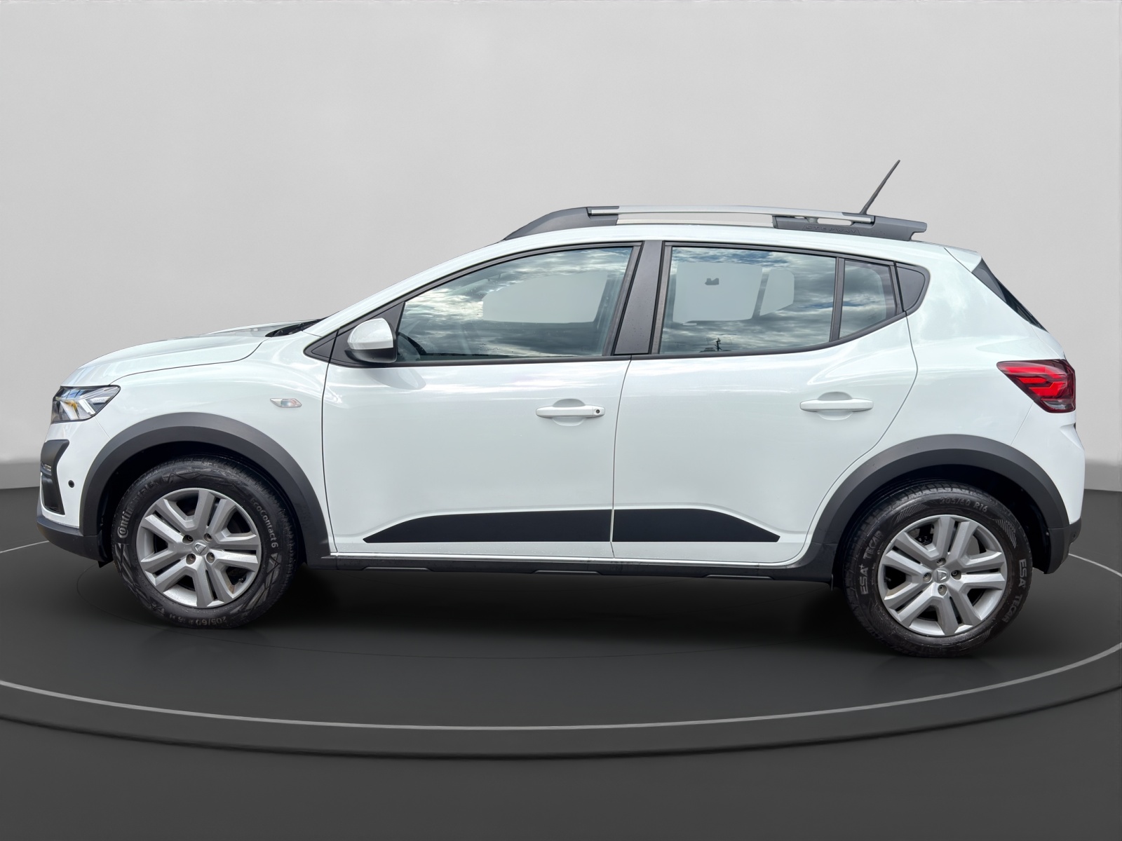 DACIA Sandero 1.0 TCe Stepway Comfort-image-1