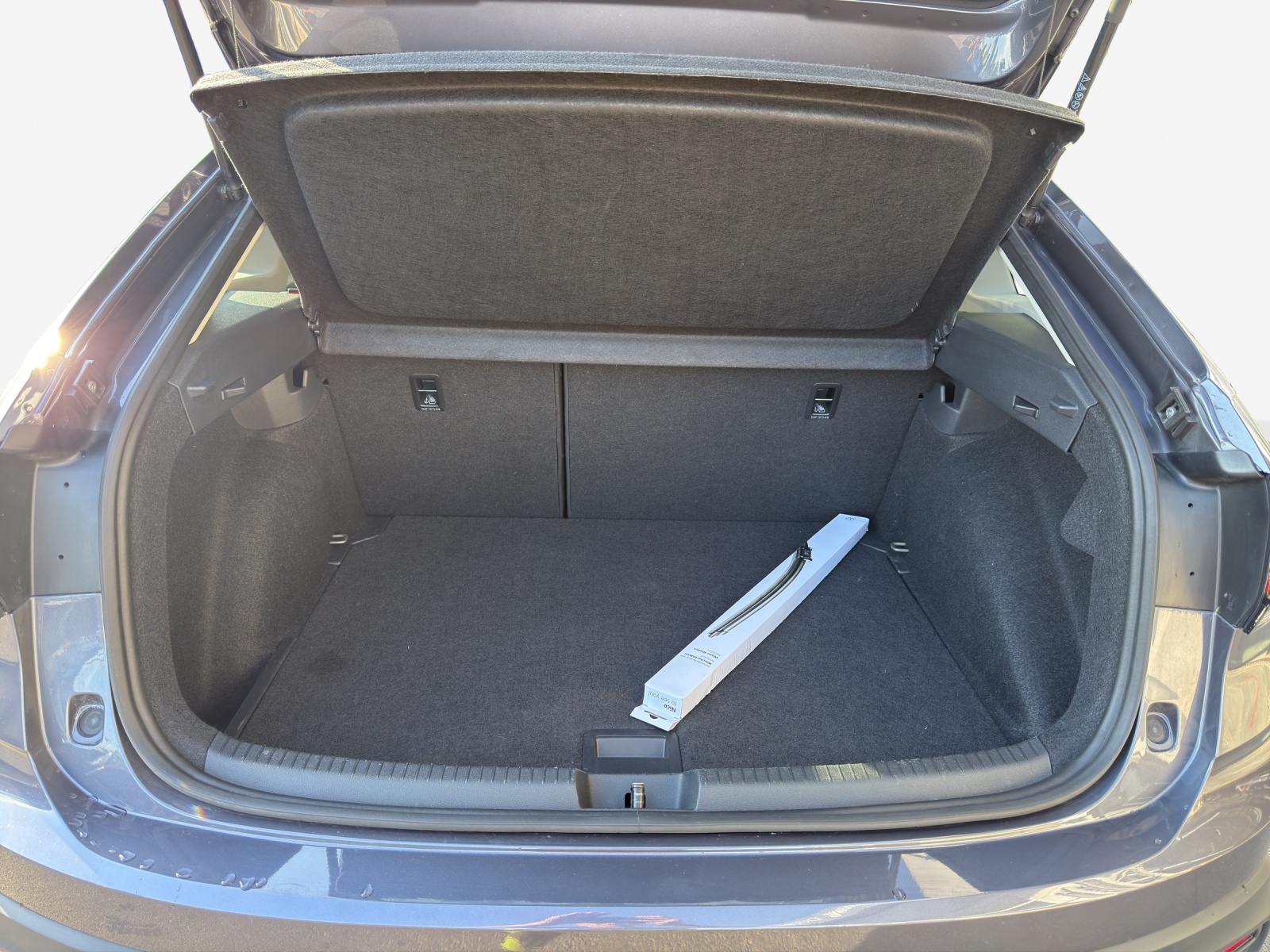 VW Taigo 1.0 TSI Life DSG-image-12