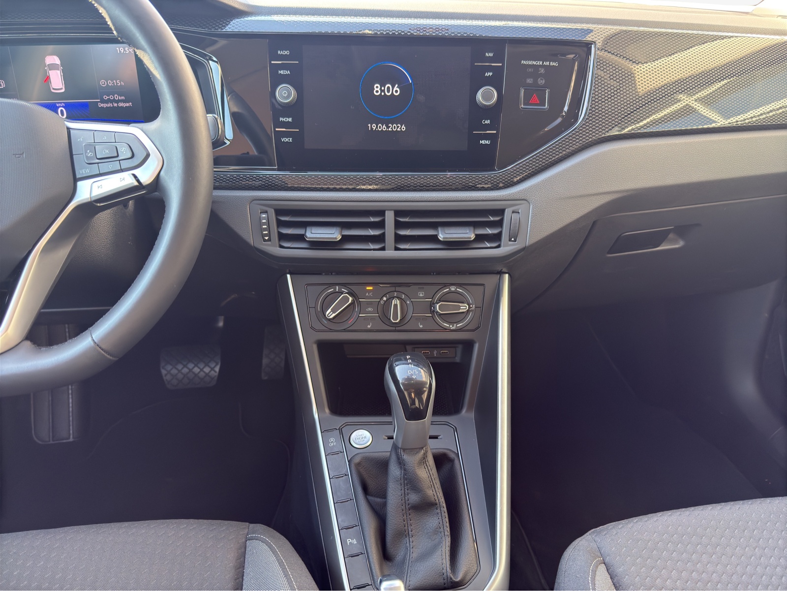VW Taigo 1.0 TSI Life DSG-image-10
