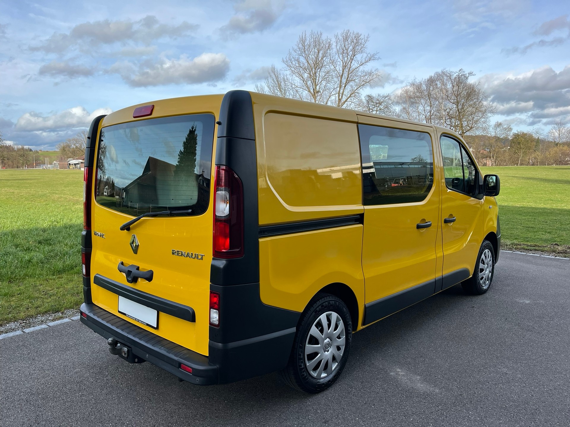RENAULT Trafic 1.6 ENERGY TwinT. dCi125 2.9t Busin. L1H1-image-2