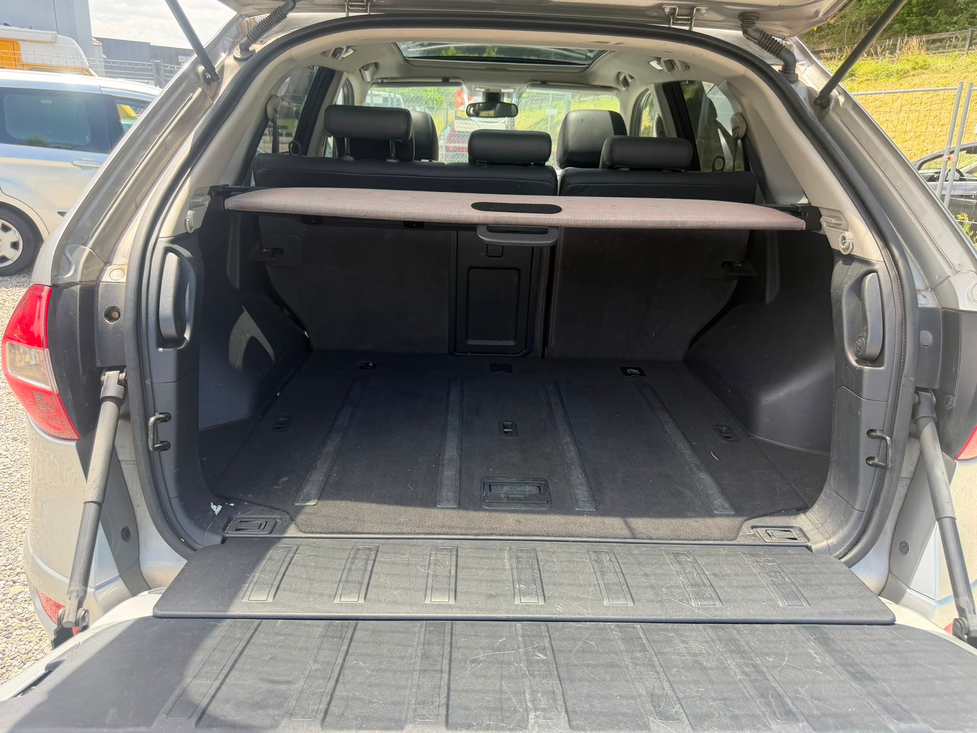RENAULT Koleos 2.5 Dynamique Luxe 4x4-image-4