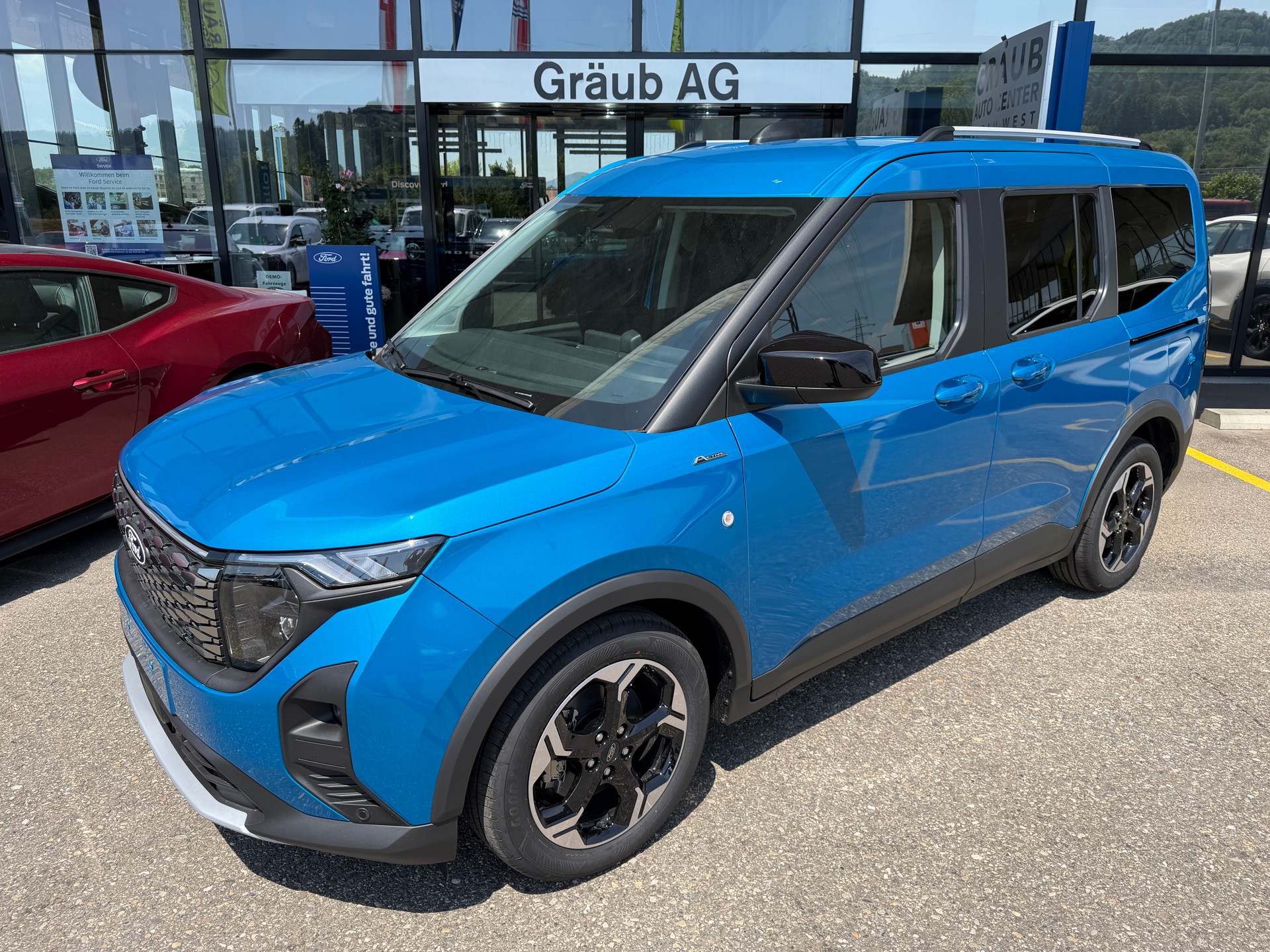 FORD Tourneo Courier Elektro 54kWh Active-image-2