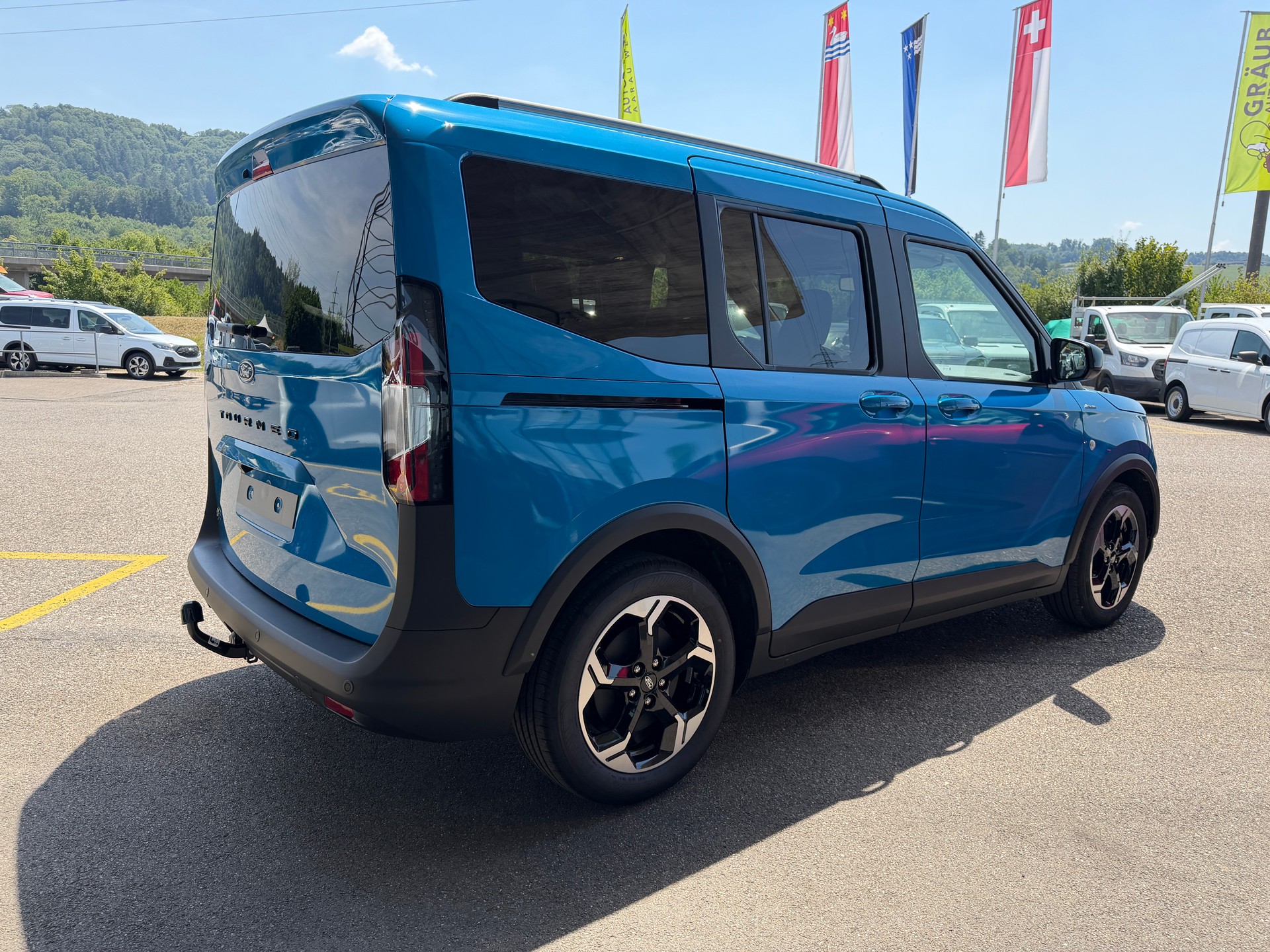 FORD Tourneo Courier Elektro 54kWh Active-image-4