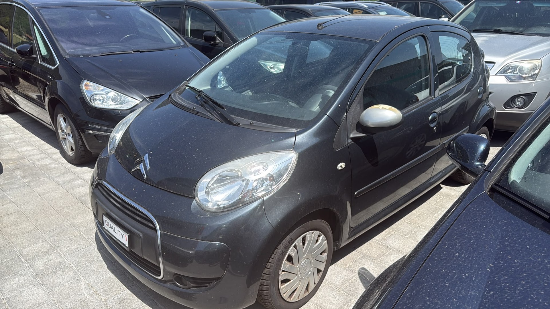 CITROEN C1 1.0i Chic-image-0