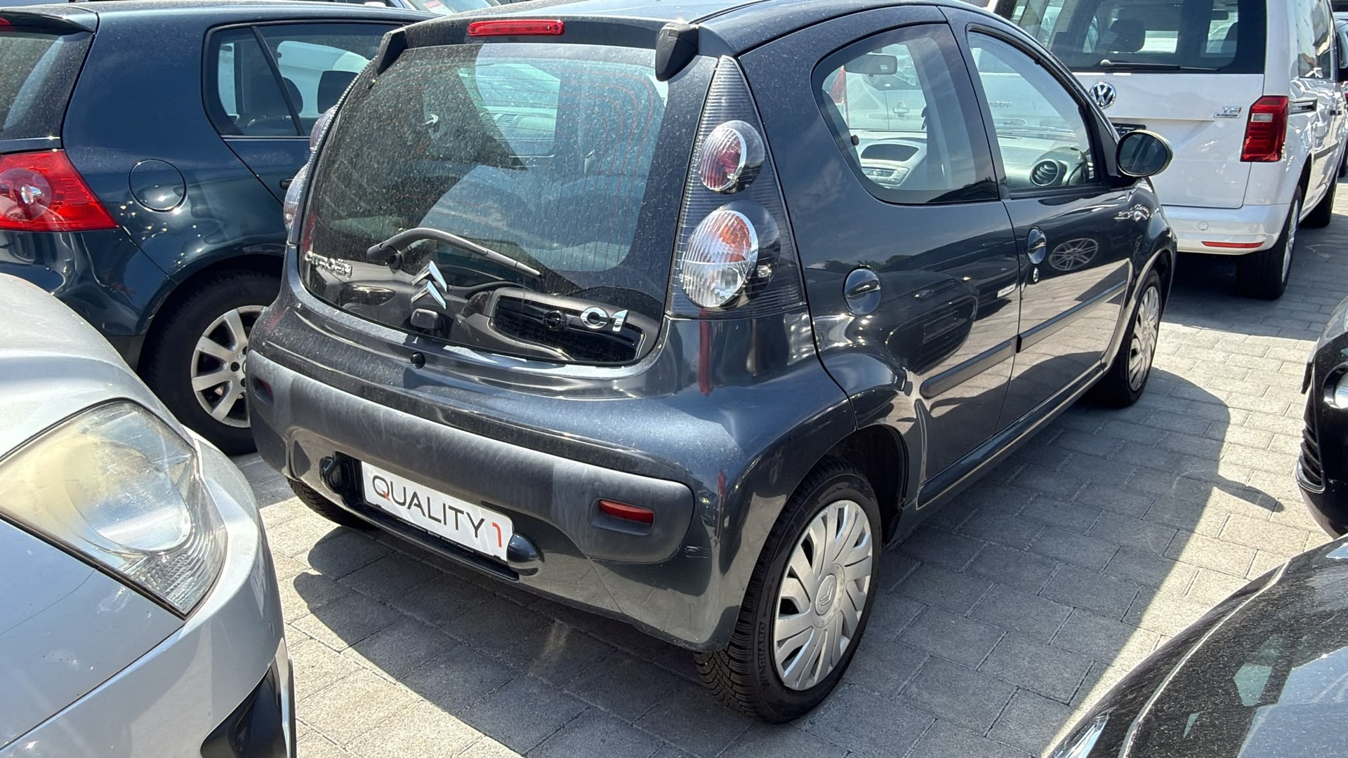 CITROEN C1 1.0i Chic-image-6