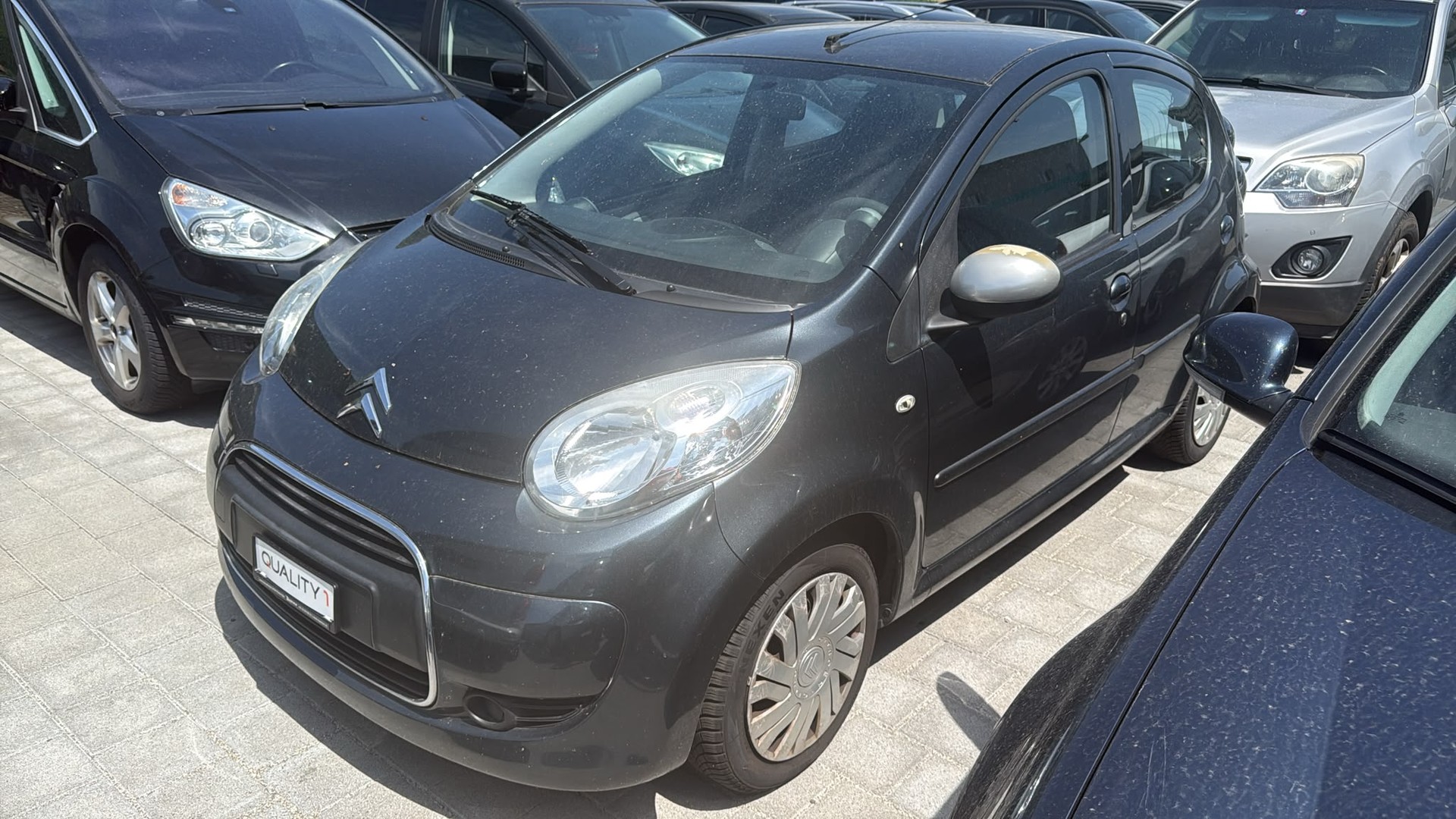 CITROEN C1 1.0i Chic-image-1