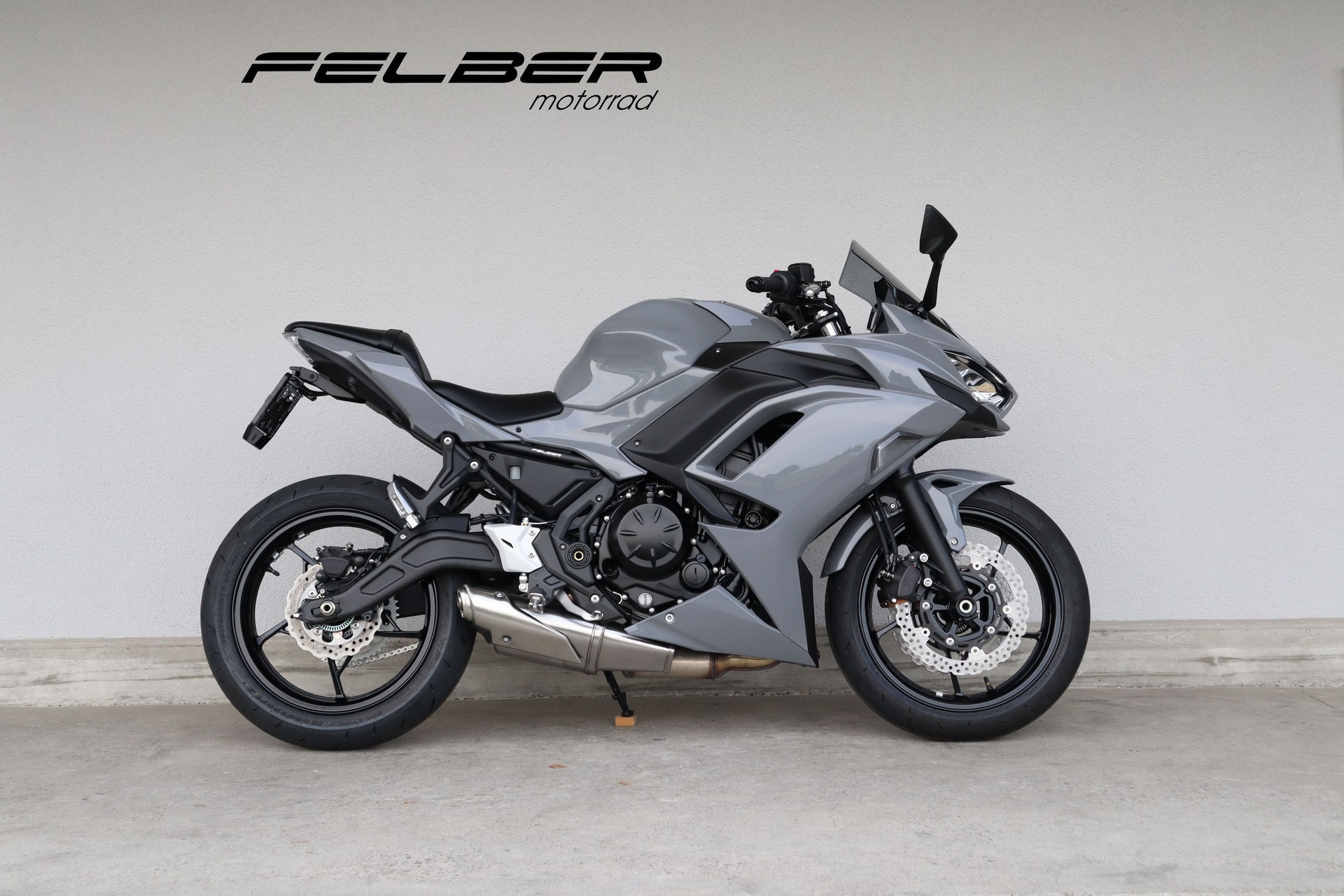 KAWASAKI Ninja 650