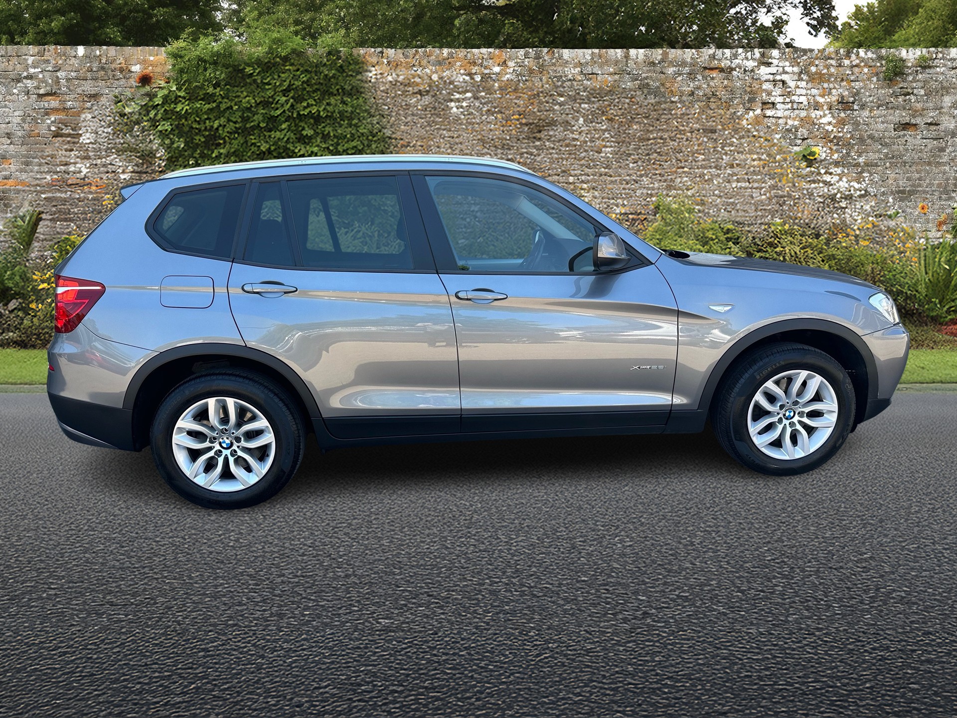 BMW X3 xDrive 28i Steptronic-image-5