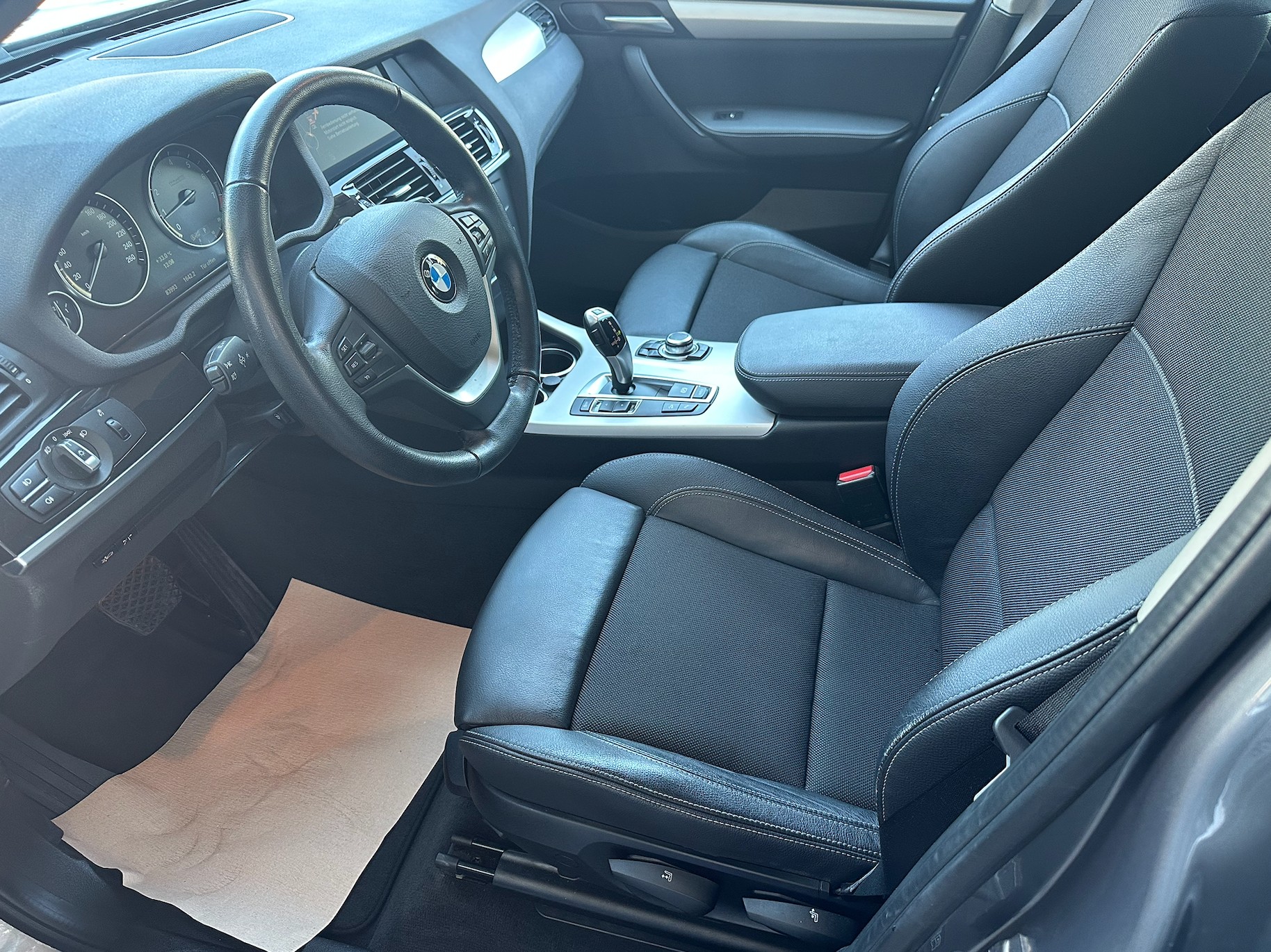 BMW X3 xDrive 28i Steptronic-image-11