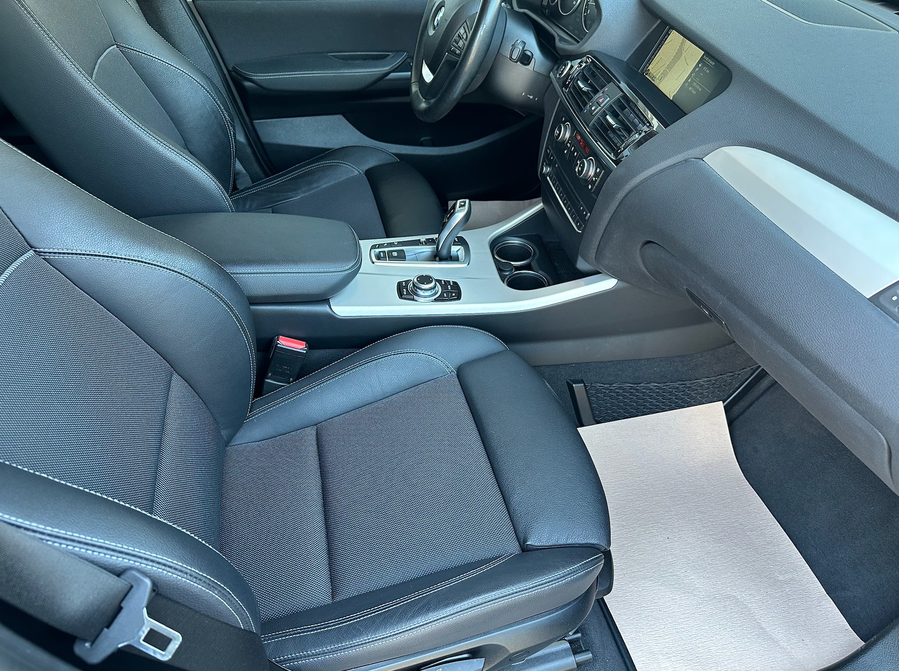 BMW X3 xDrive 28i Steptronic-image-12