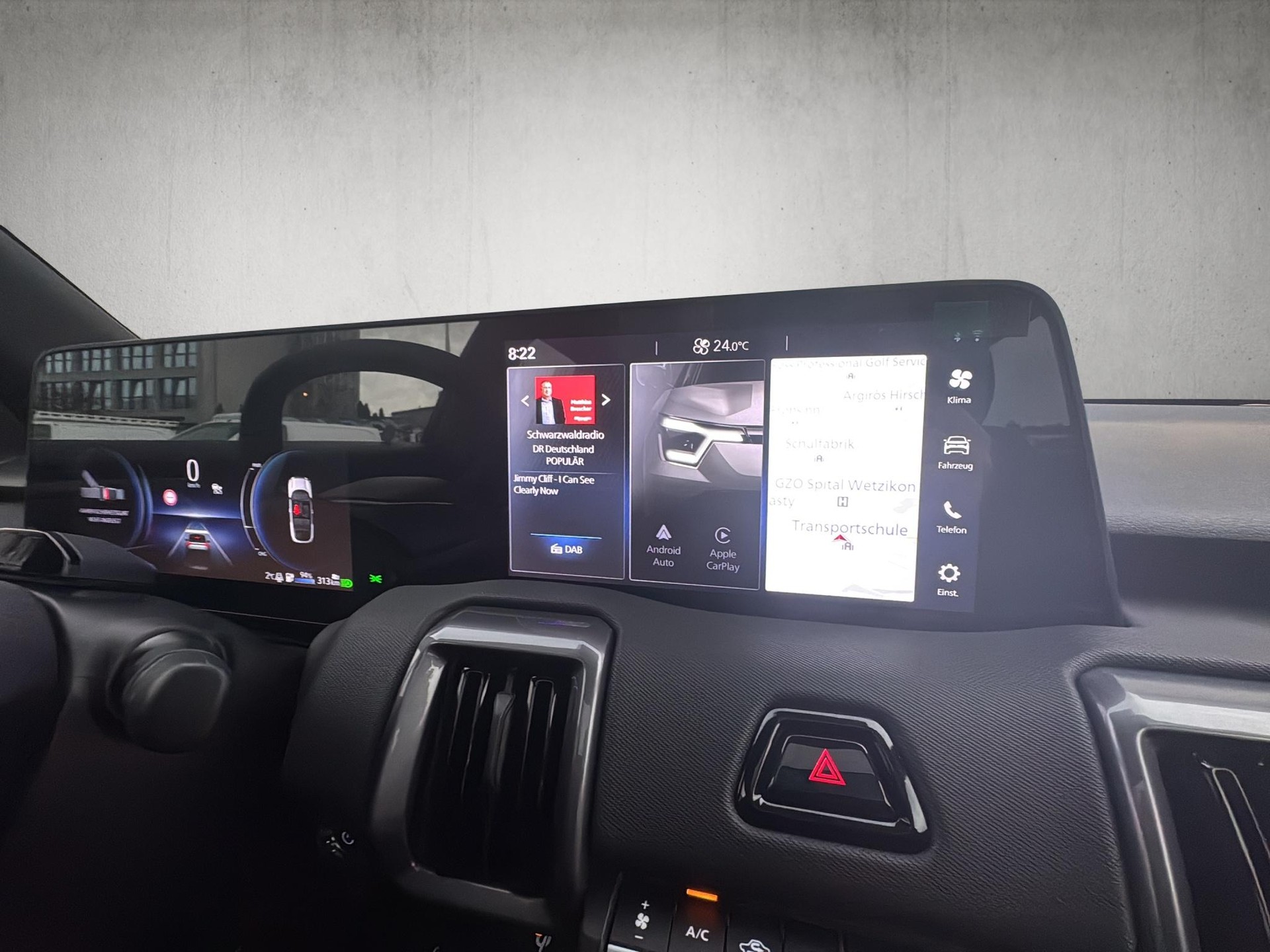 SUZUKI e Vitara Compact Top 4x4-image-15