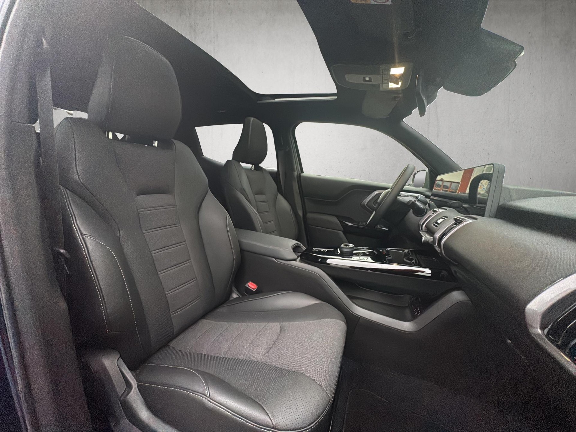 SUZUKI e Vitara Compact Top 4x4-image-12