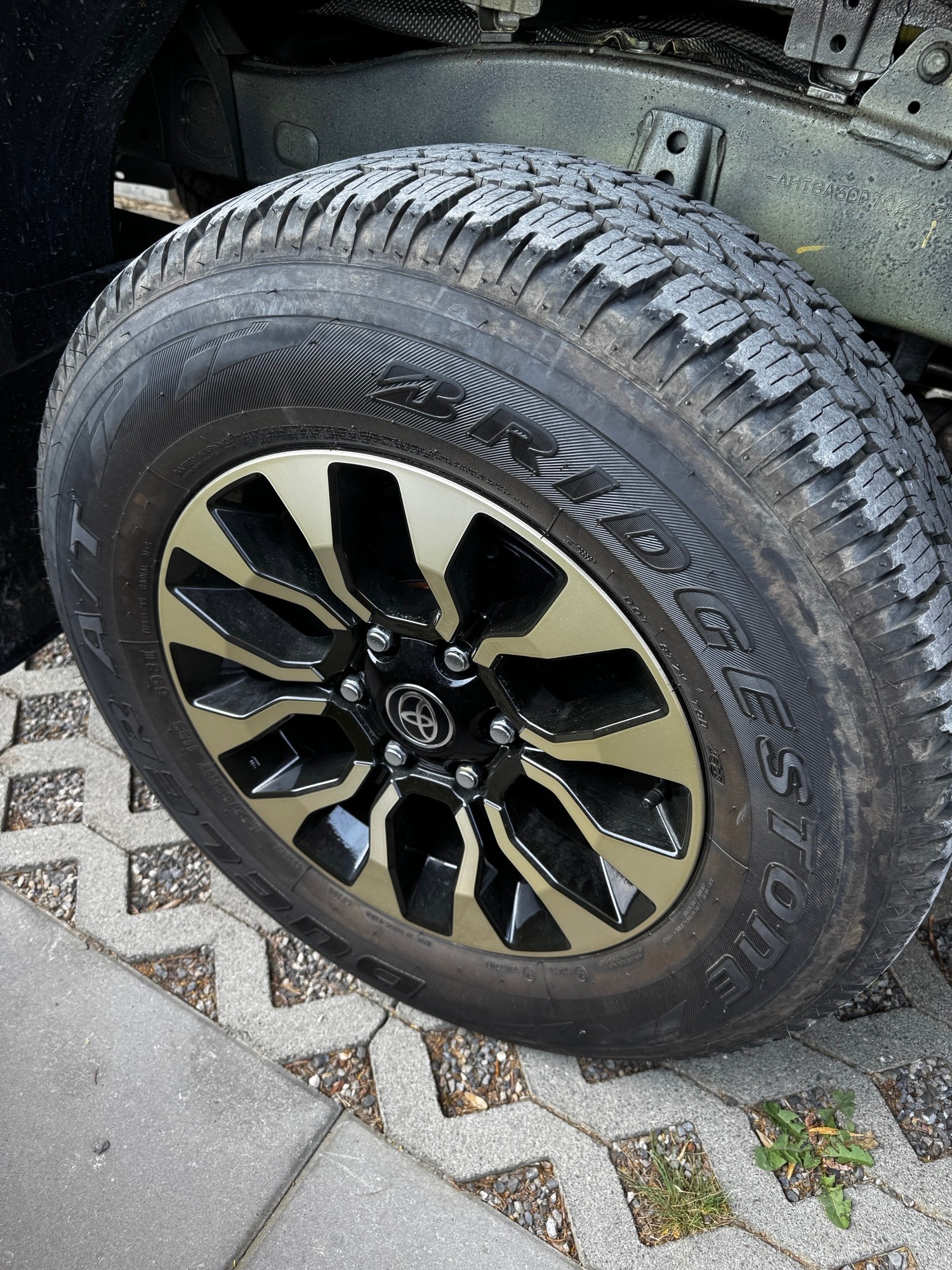 TOYOTA GR Sport II-image-11