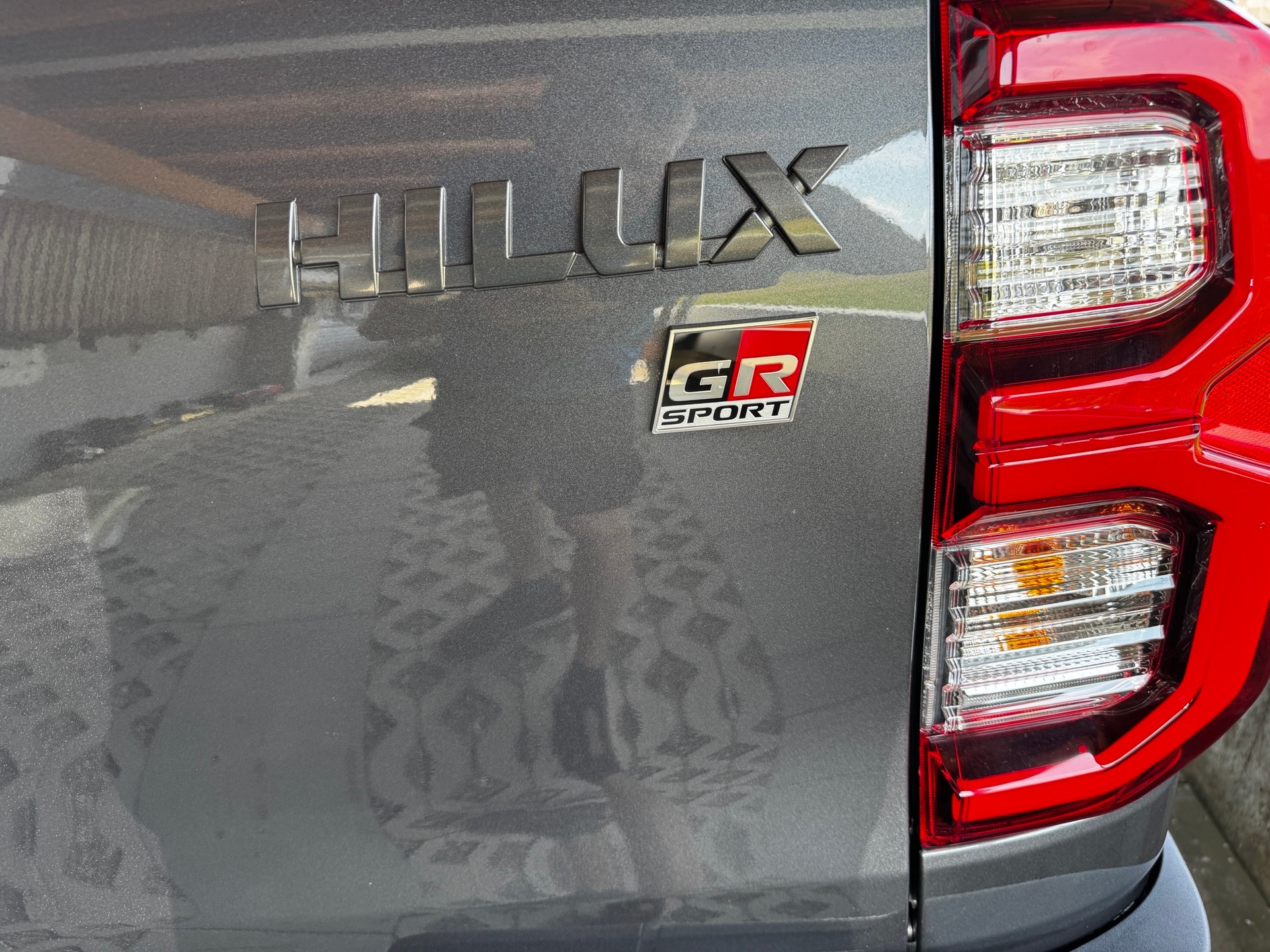 TOYOTA GR Sport II-image-6