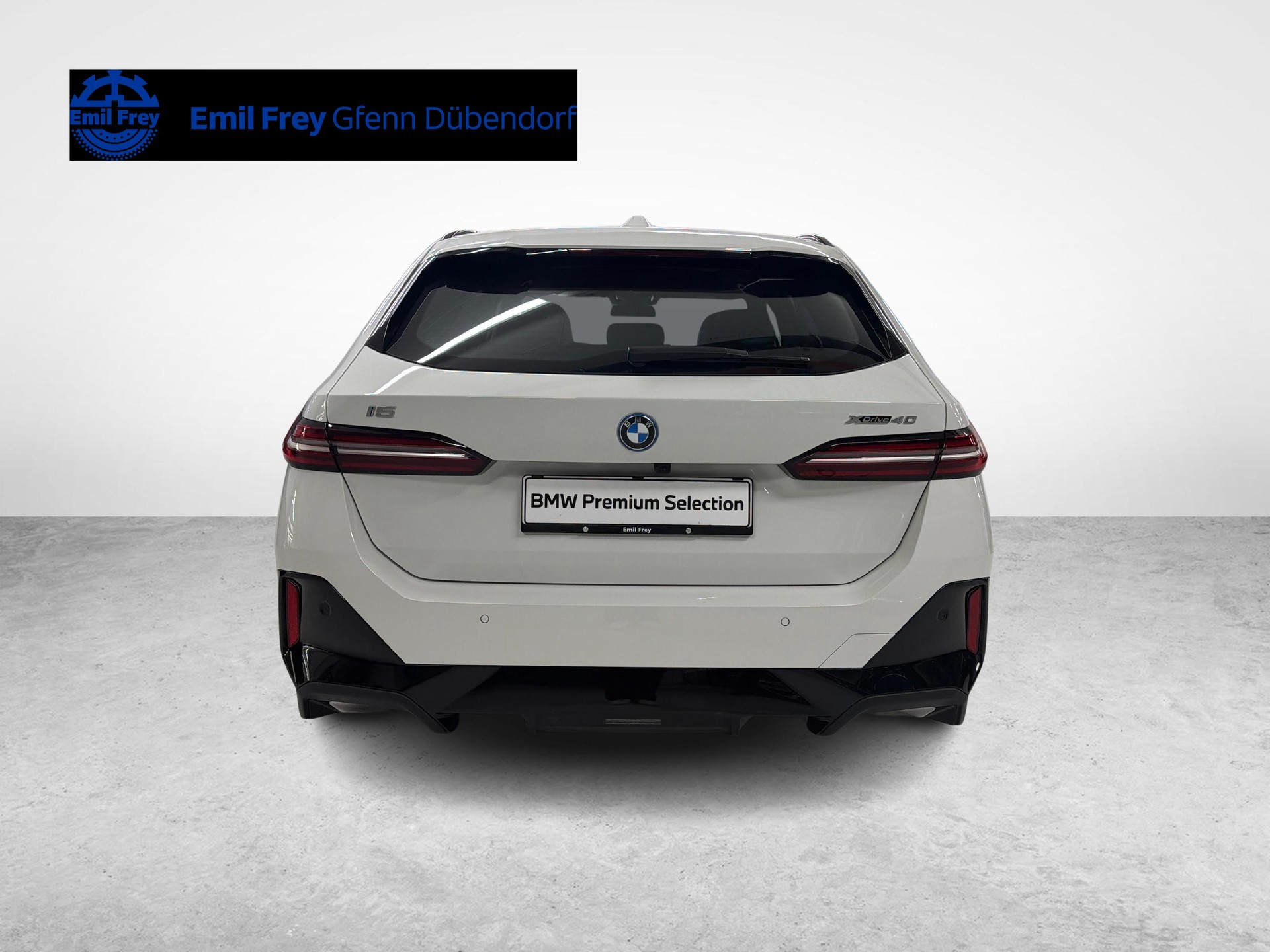 BMW i5 xDrive40 Touring-image-9