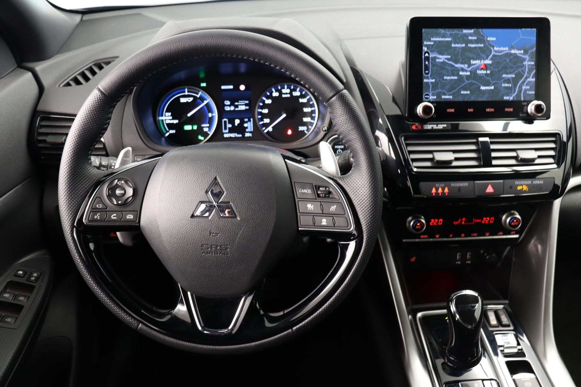 MITSUBISHI Eclipse Cross 2.4 PHEV Blackline 4x4-image-4