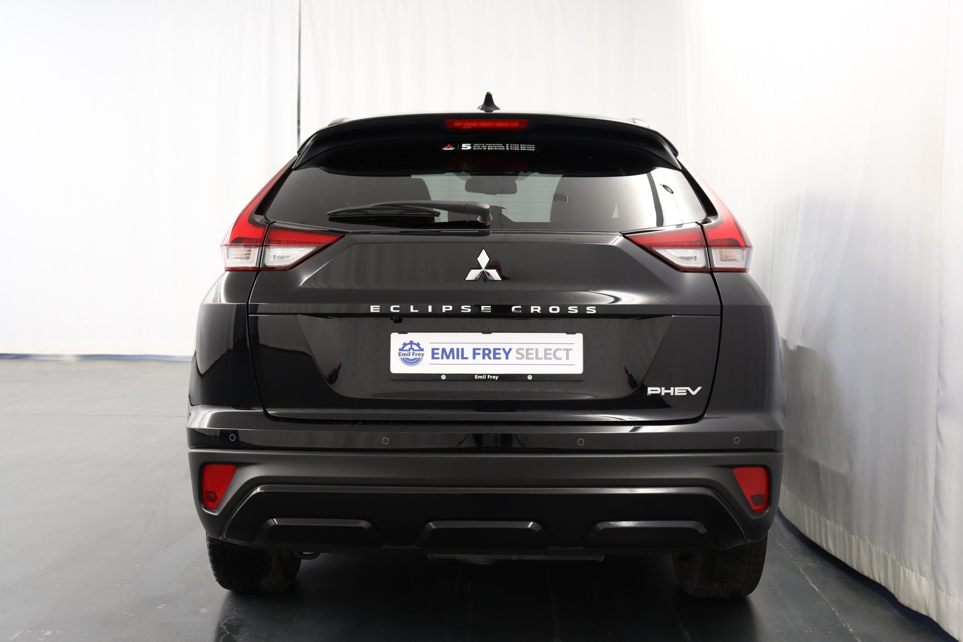 MITSUBISHI Eclipse Cross 2.4 PHEV Blackline 4x4-image-11