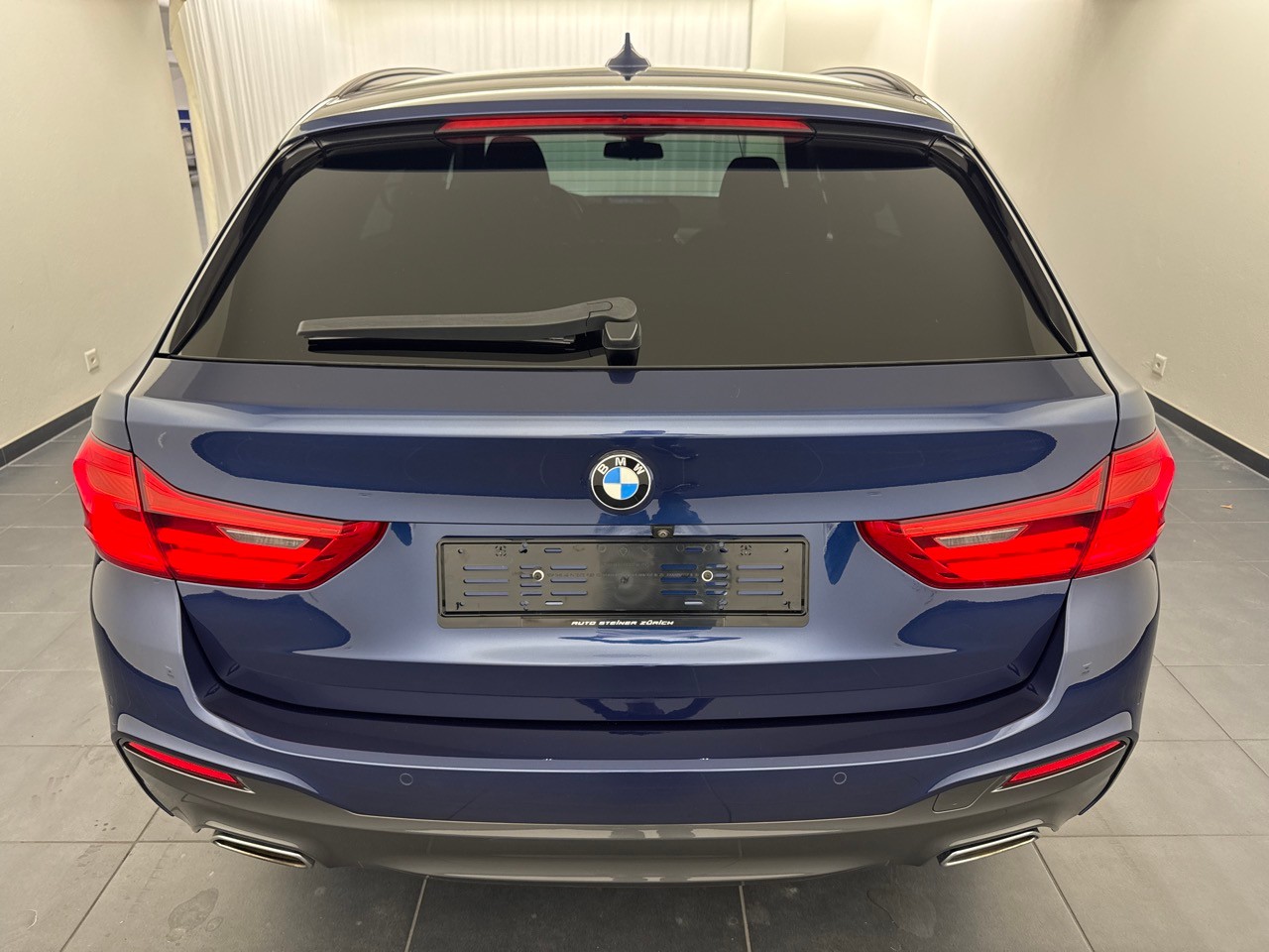 BMW 530i xDr 48VTour. M Sport-image-16