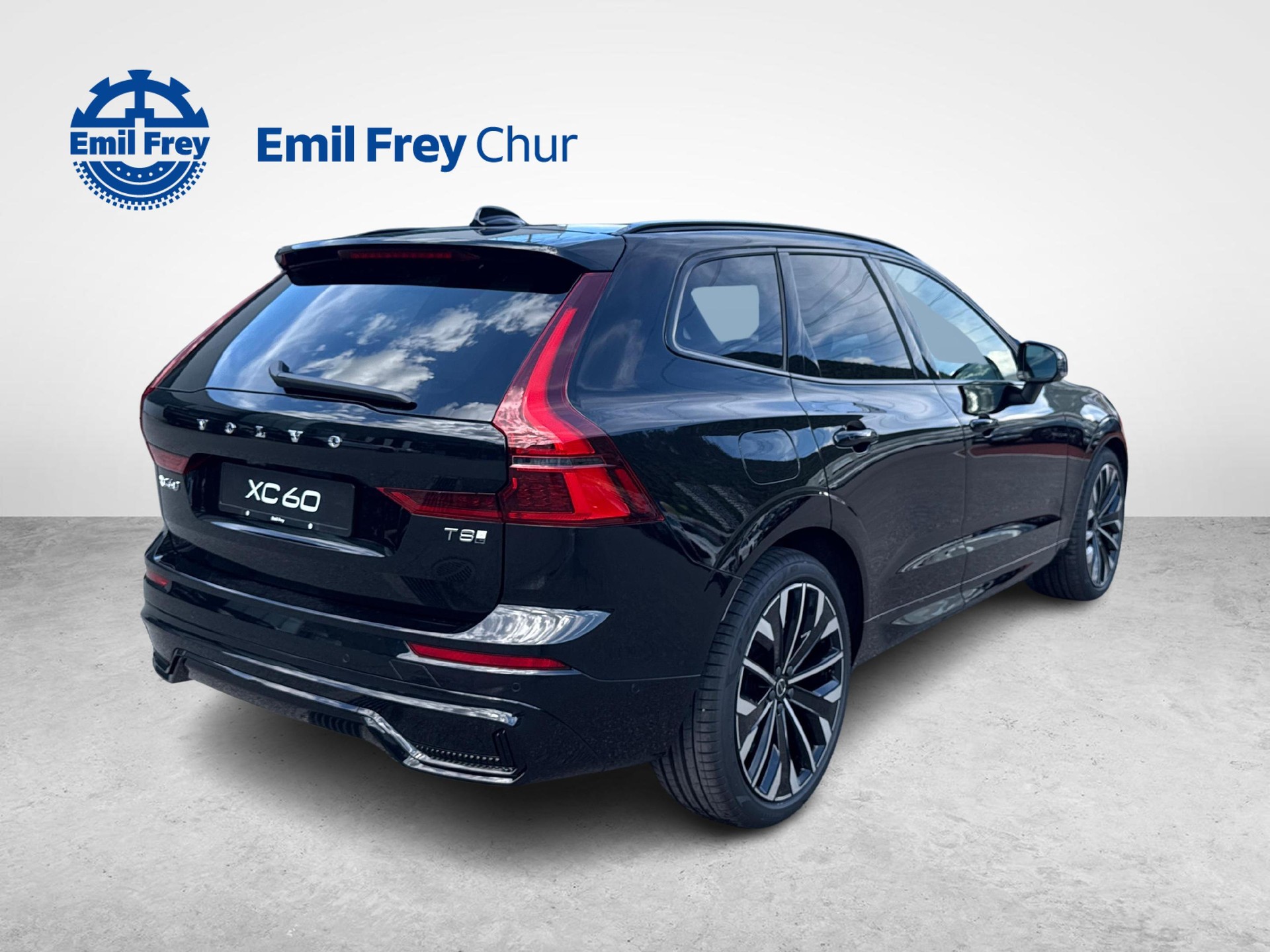 VOLVO XC60 2.0 T8 TE Ultra Dark eAWD-image-4