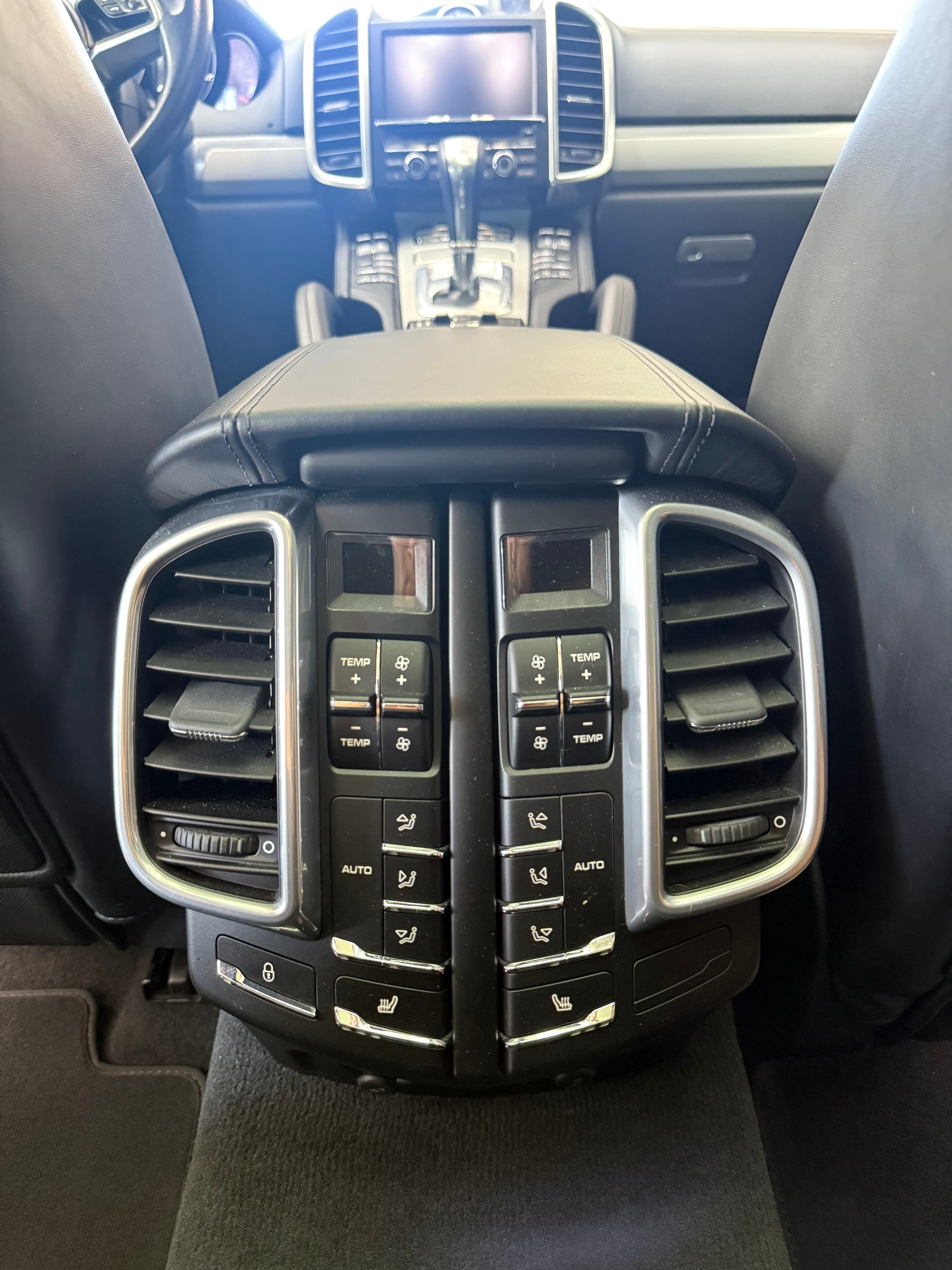 PORSCHE Cayenne GTS|62’000 km|Vollausstattung | 1A Zustand •Luftfahrwerk•Sport Chrono•Panorama•BOSE•Standheizung•Alcantara•-image-8